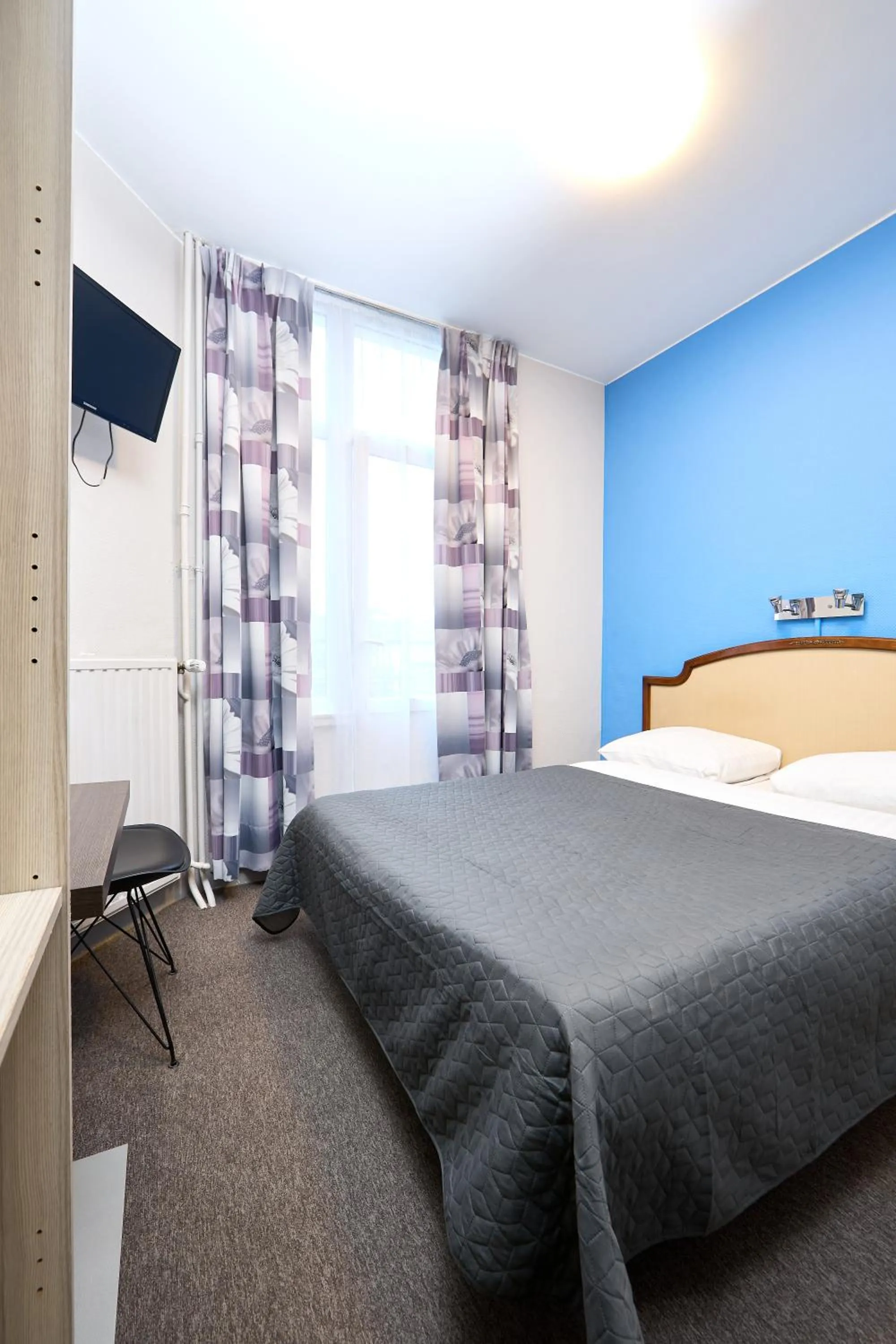 Bed in Hotel Derby MERODE