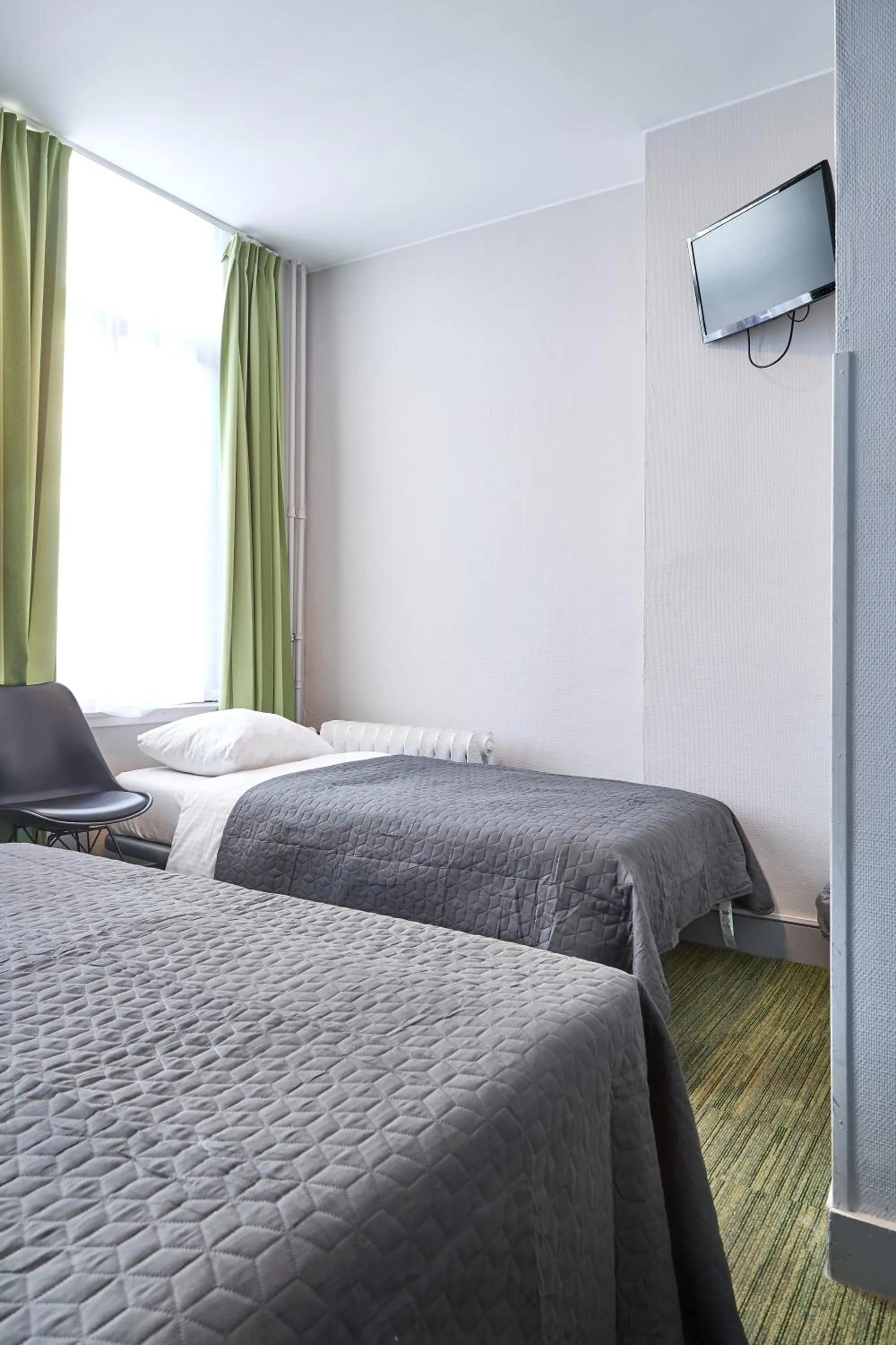 Triple Room in Hotel Derby MERODE