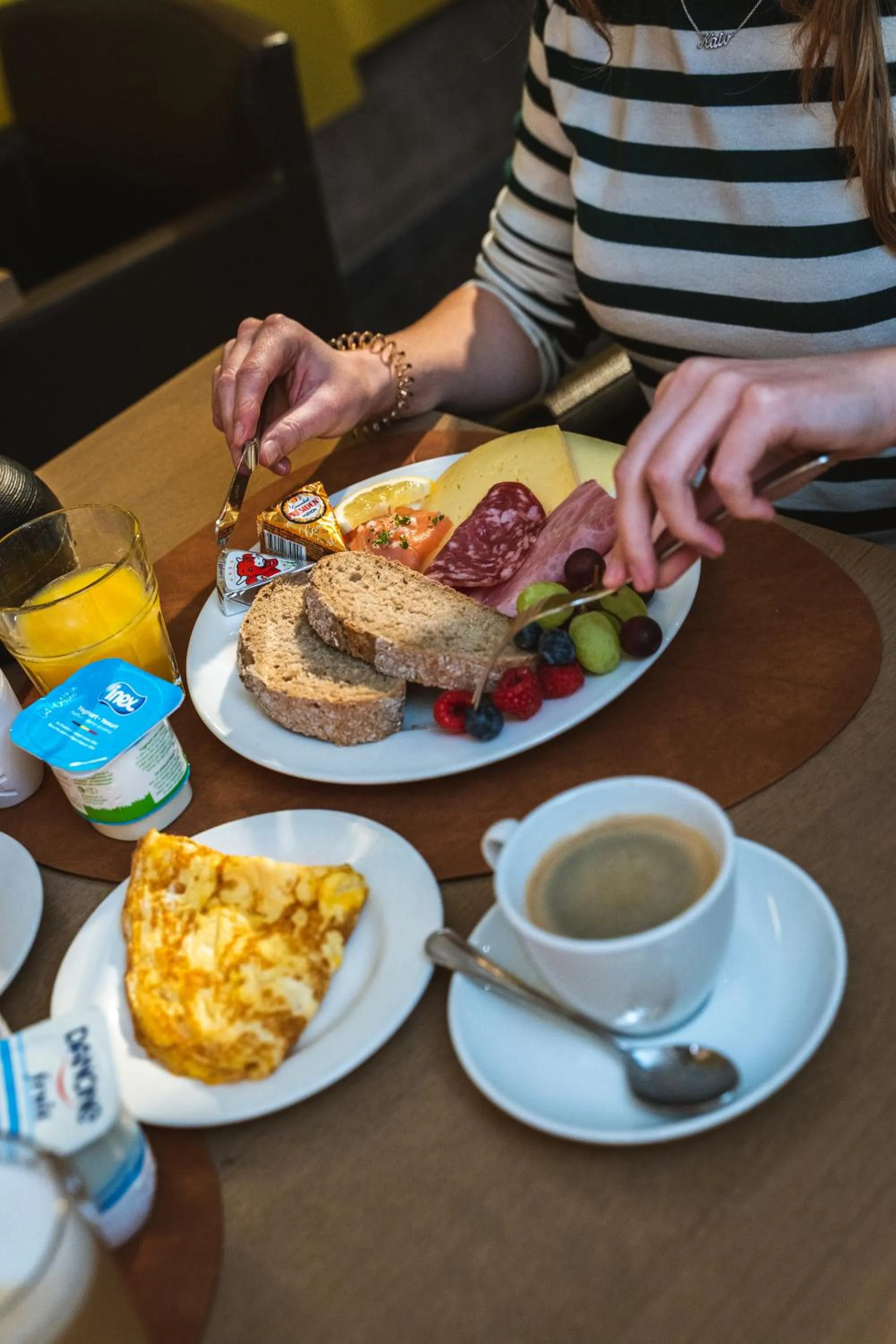 Breakfast in Hotel de la Paix