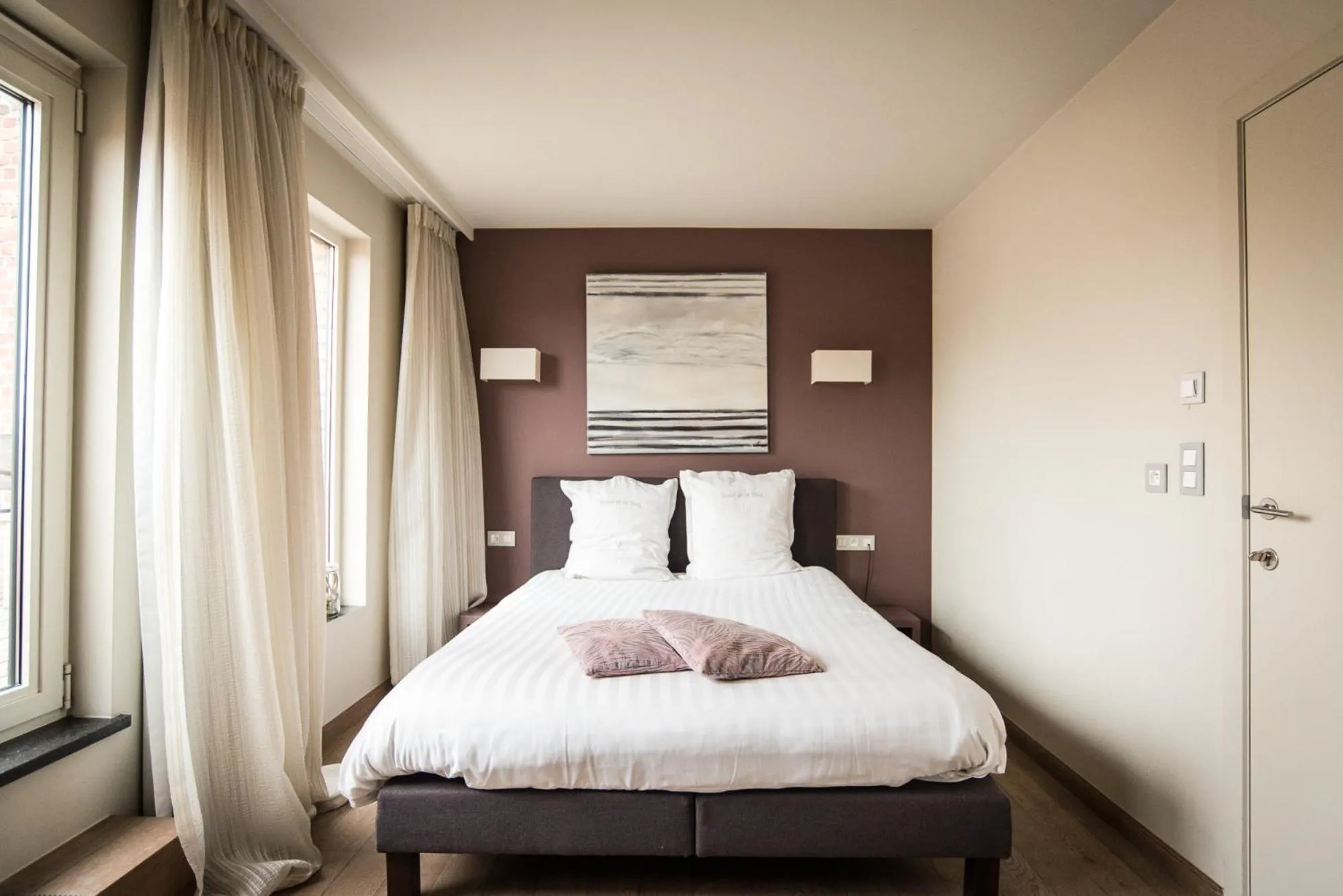 Bedroom in Hotel de la Paix