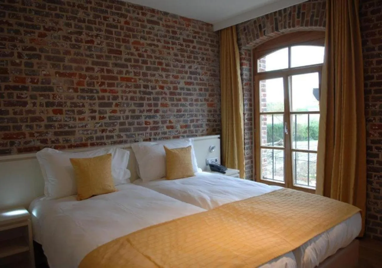 Bed in Hostellerie De Biek