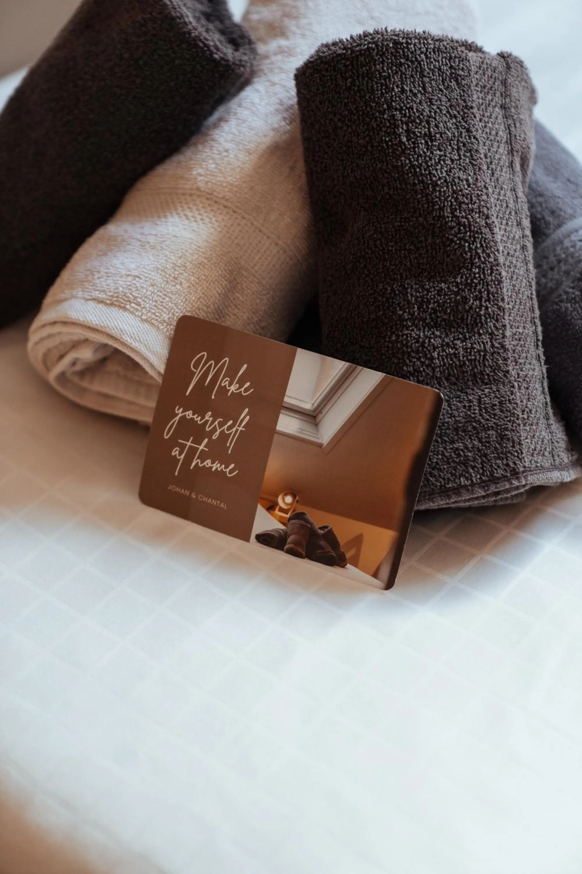 towels, Bed in Hotel Brasserie De Beiaard