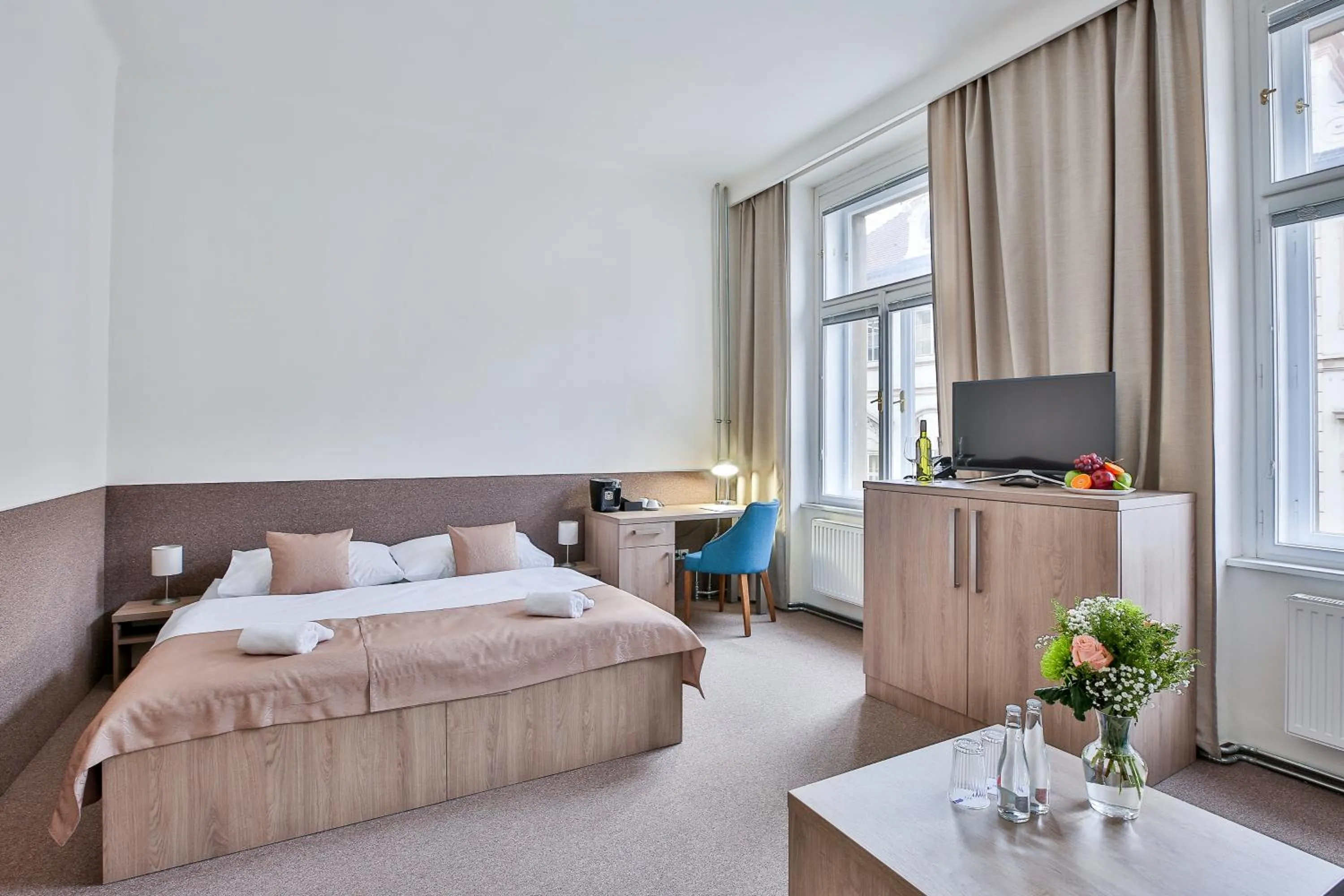 Bed in Apartments Embassy by LH