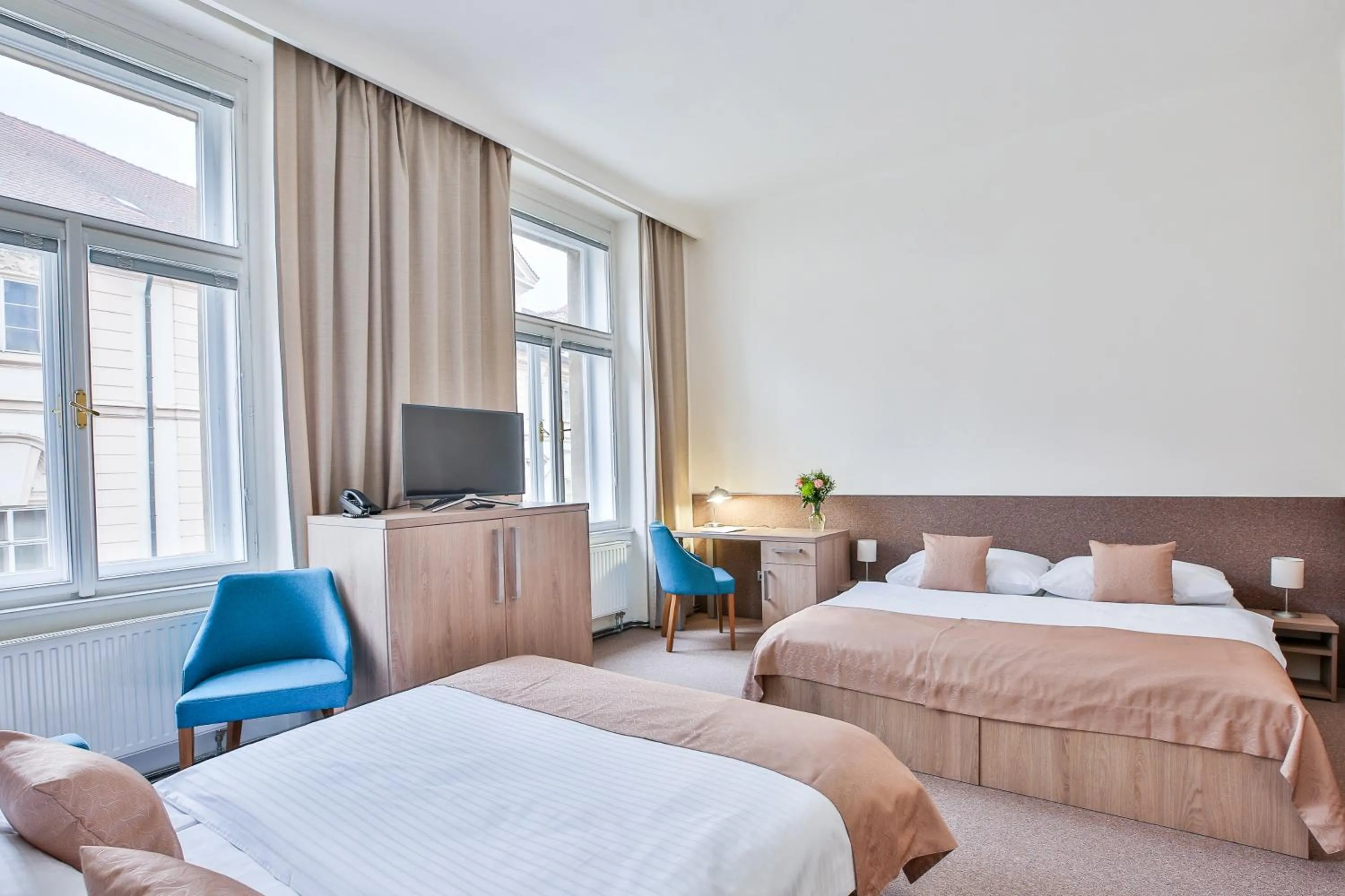 Bed in Apartments Embassy by LH