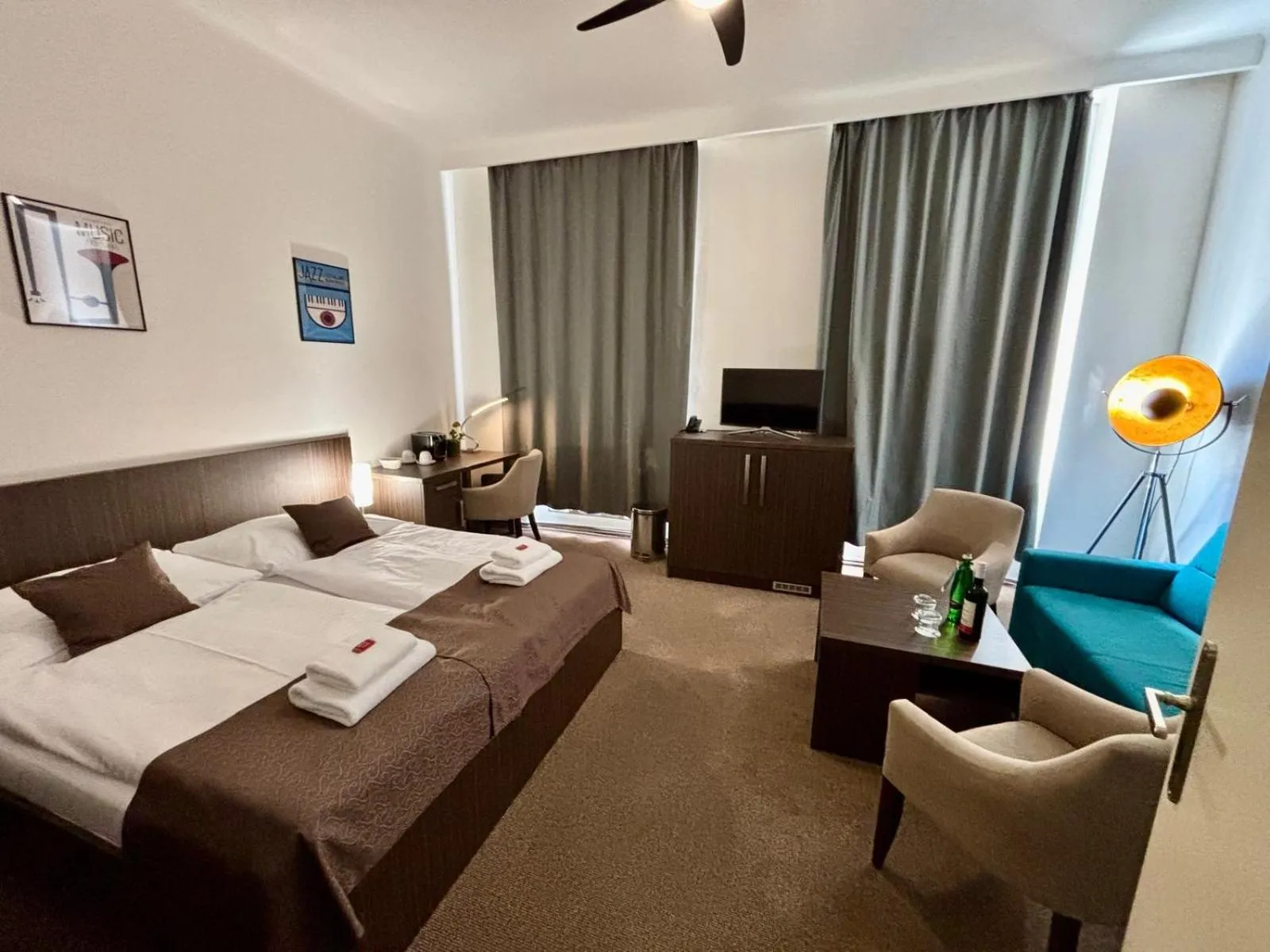 Bed in Apartments Embassy by LH