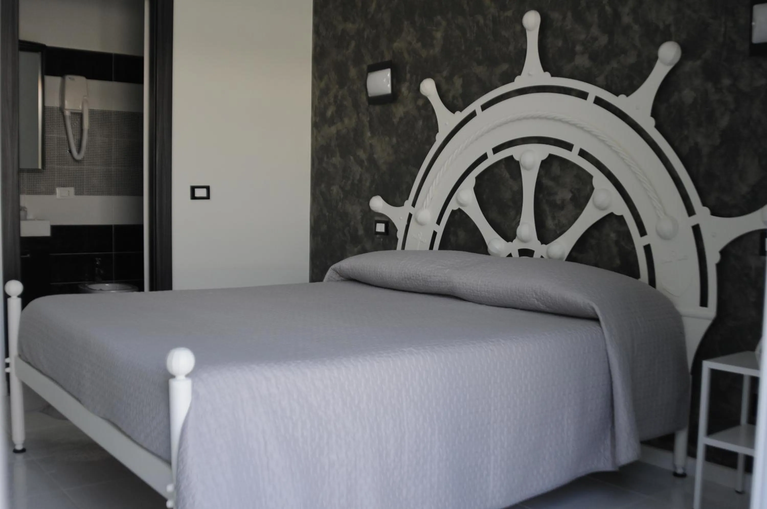 Bed in Badinomare