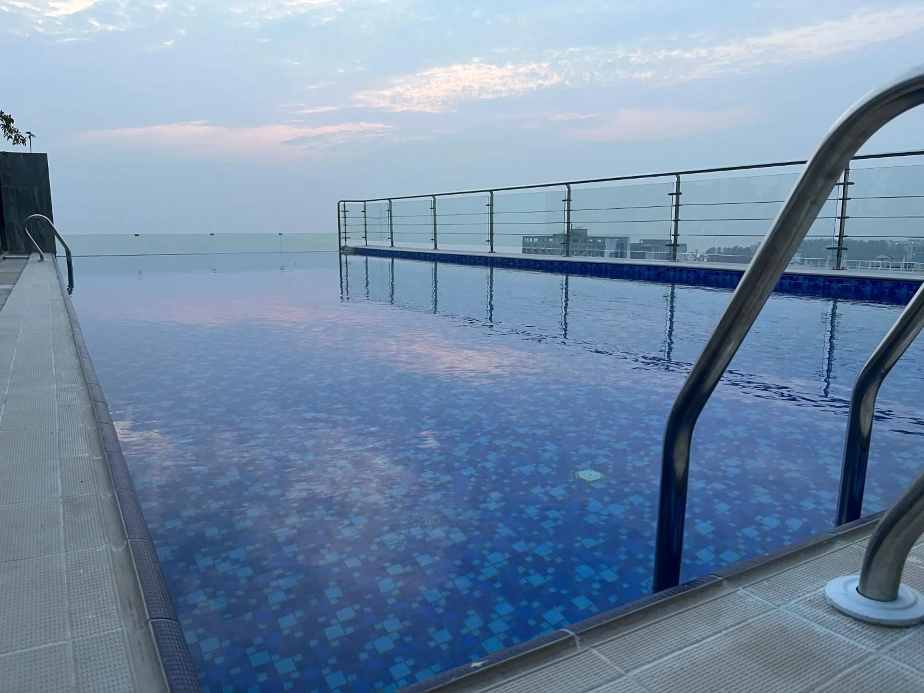 Swimming pool in Hotel Windy Terrace