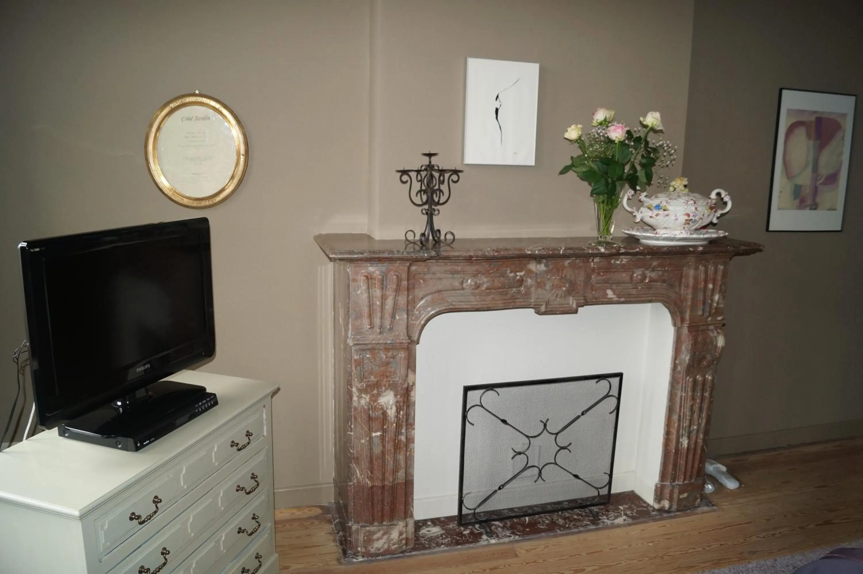 Decorative detail in B&B Next Door