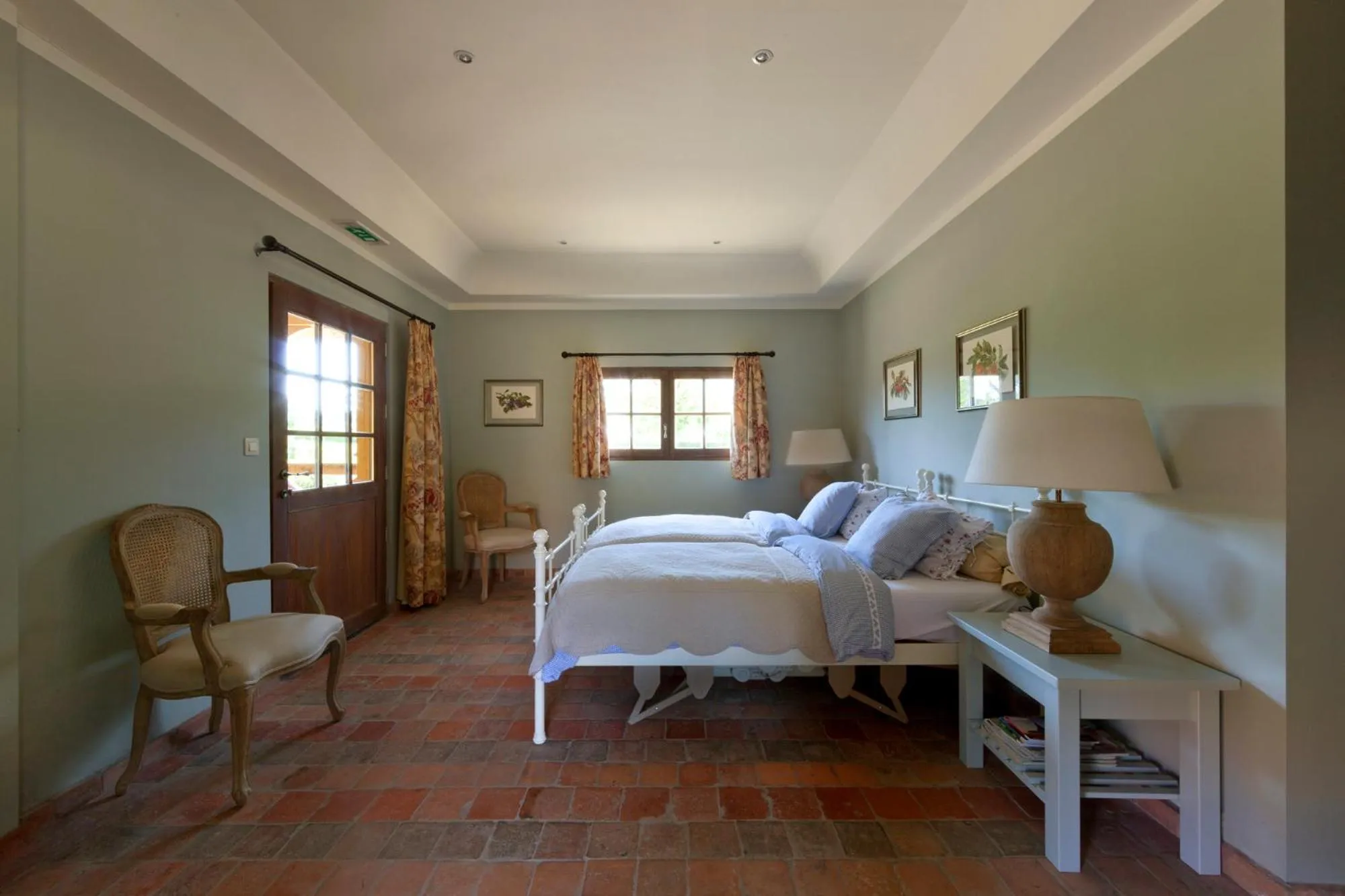 Photo of the whole room, Bed in B&B Kasteelhoeve de Kerckhem