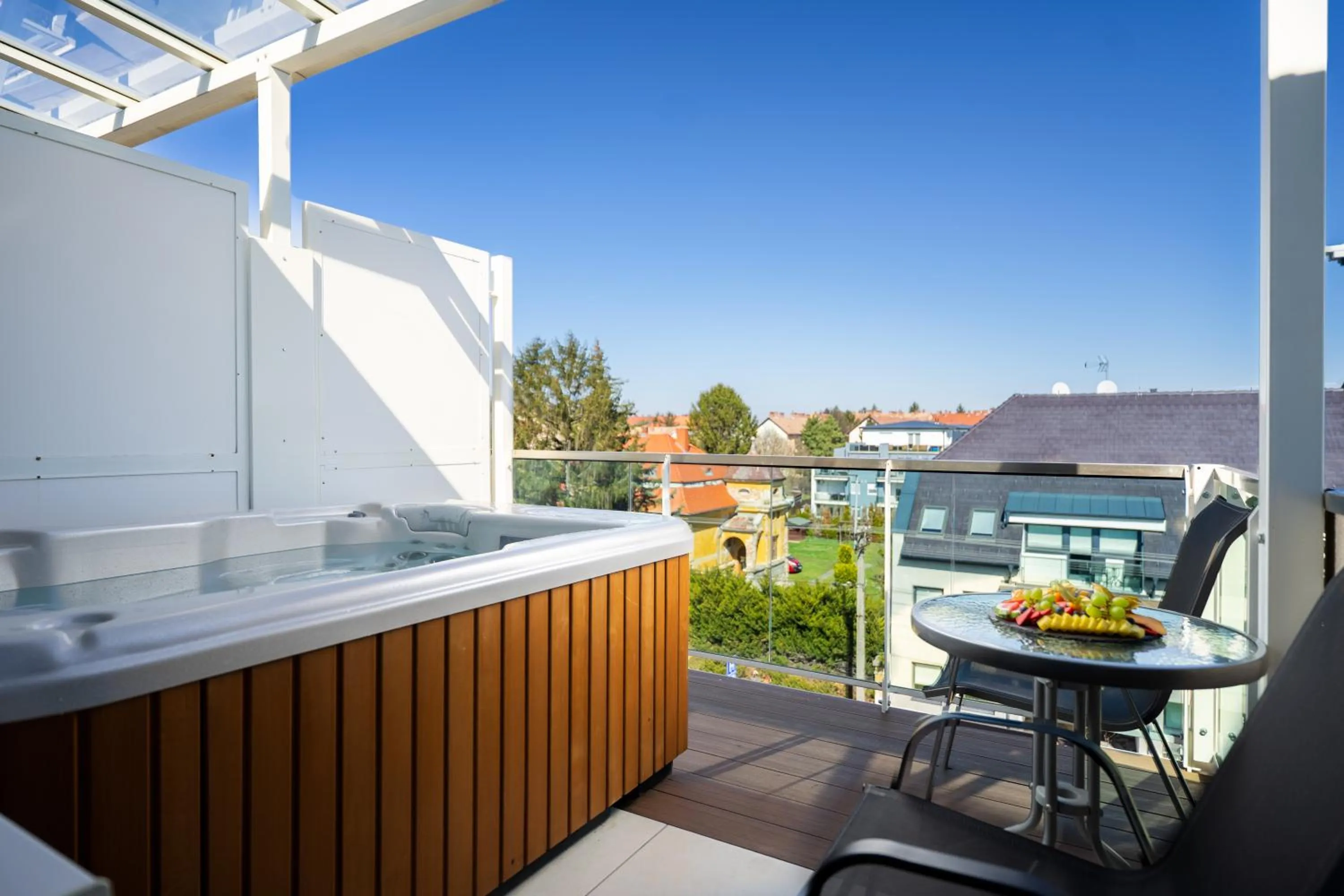 Balcony/Terrace in Onyx Luxury