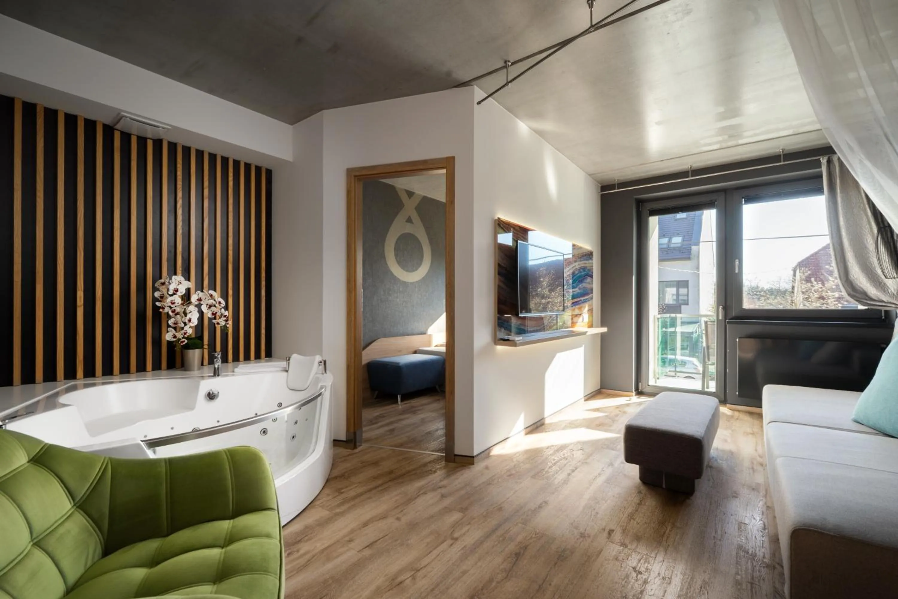 Living room, Bed in Onyx Luxury