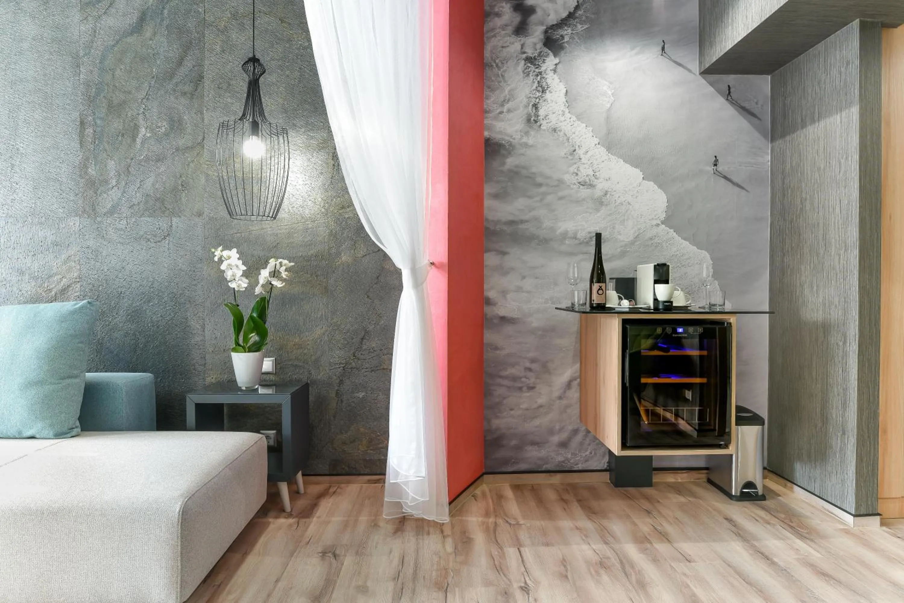 Coffee/tea facilities in Onyx Luxury