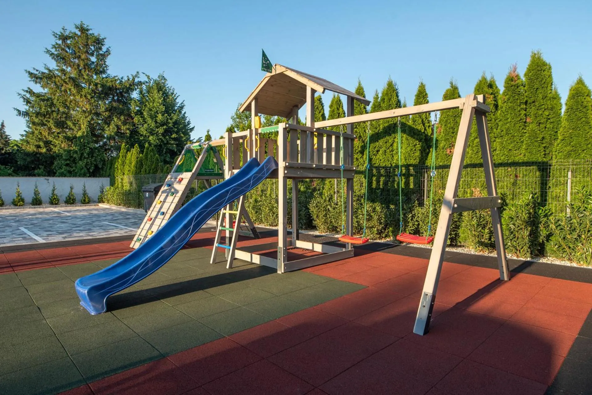 Children play ground in Onyx Luxury