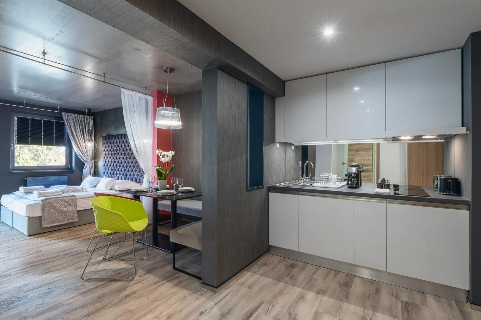 Kitchen or kitchenette in Onyx Luxury