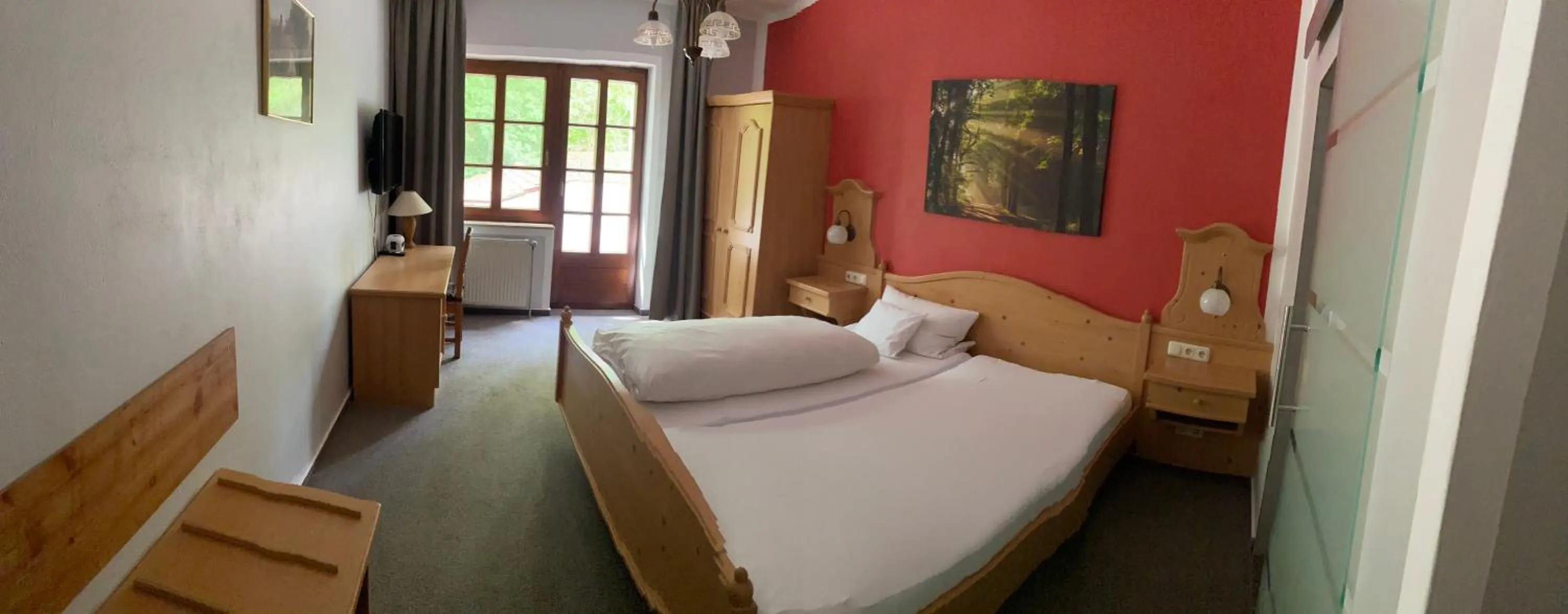 Photo of the whole room, Bed in Landhotel Kahrmühle