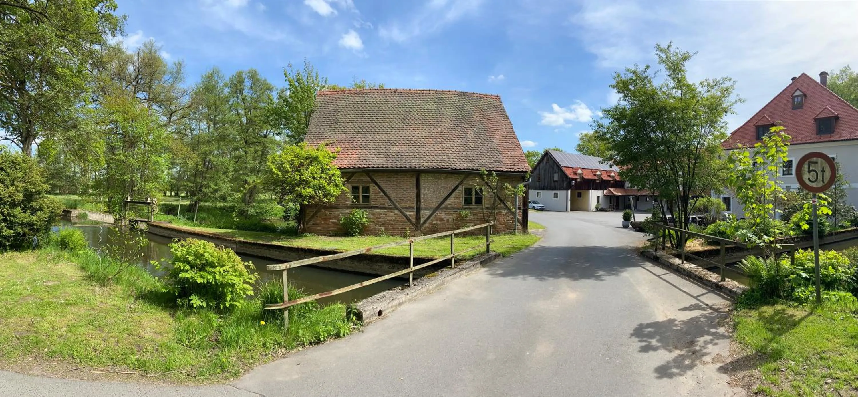 Property building in Landhotel Kahrmühle