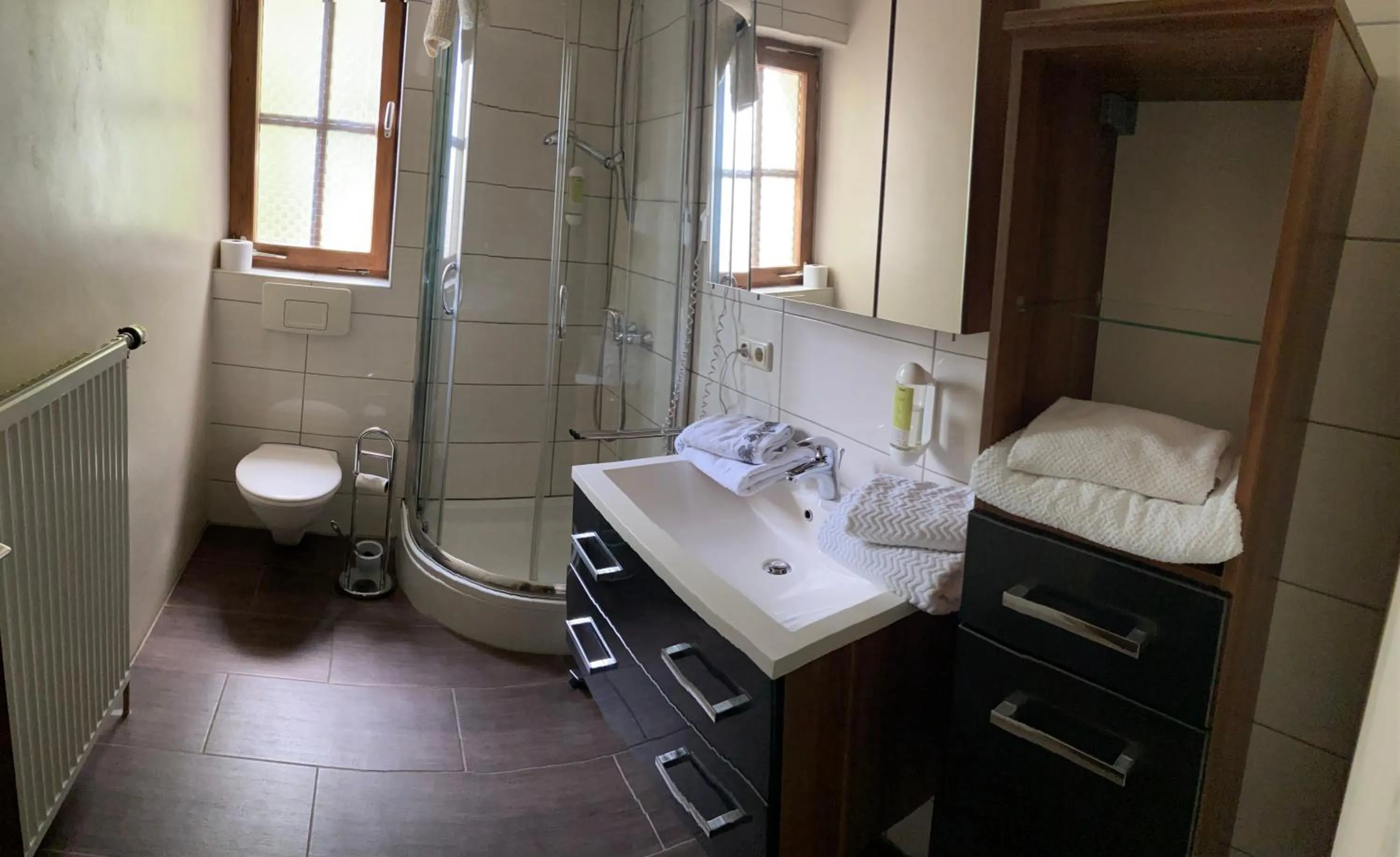 Bathroom in Landhotel Kahrmühle