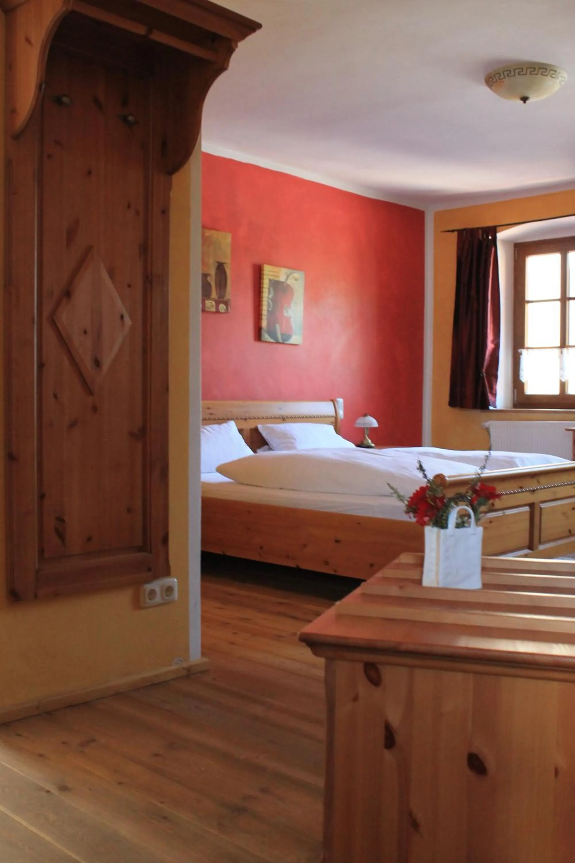 Photo of the whole room, Bed in Landhotel Kahrmühle