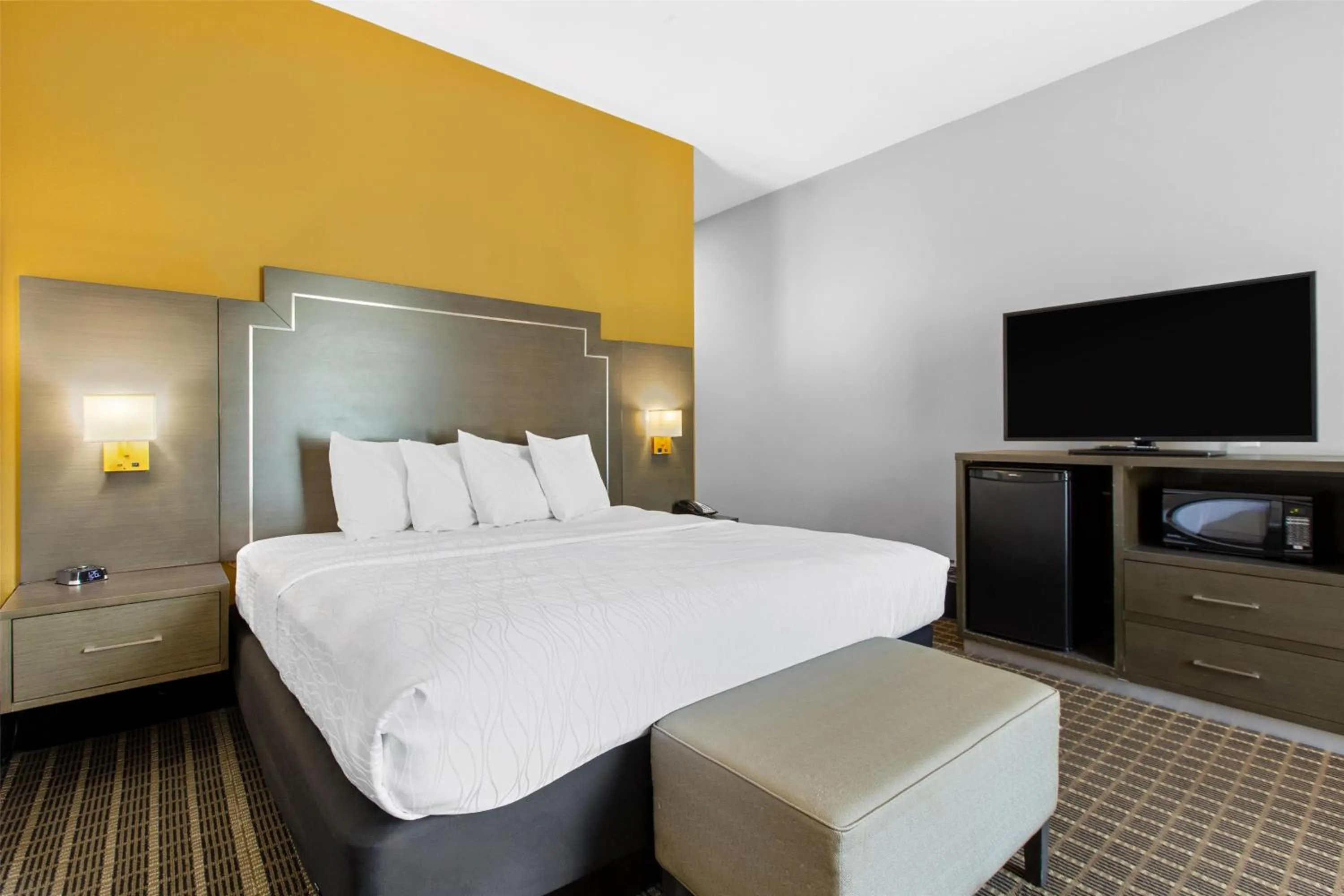 Bedroom, Bed in Best Western Plus Regency Park