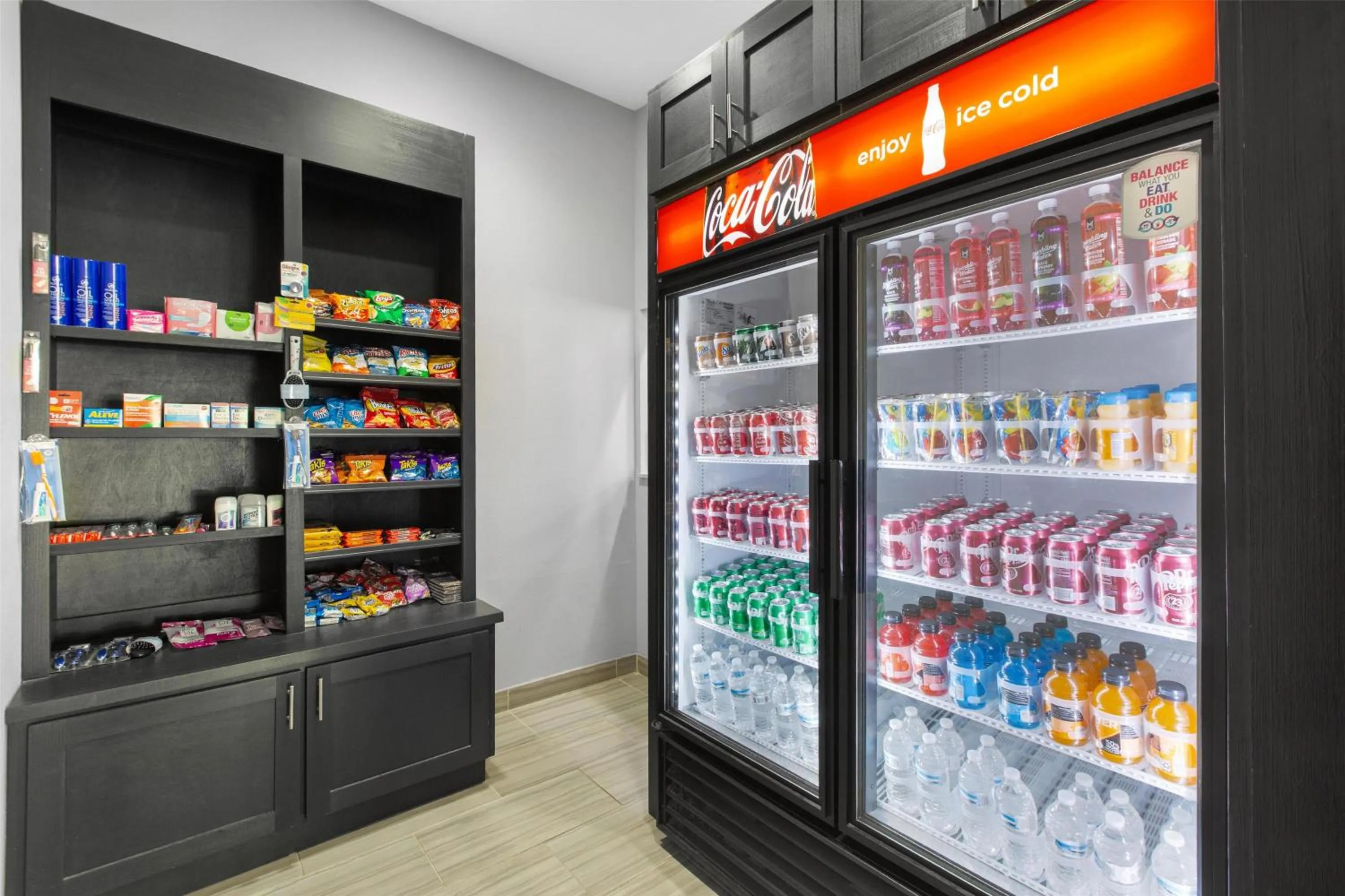 Property building in Best Western Plus Regency Park