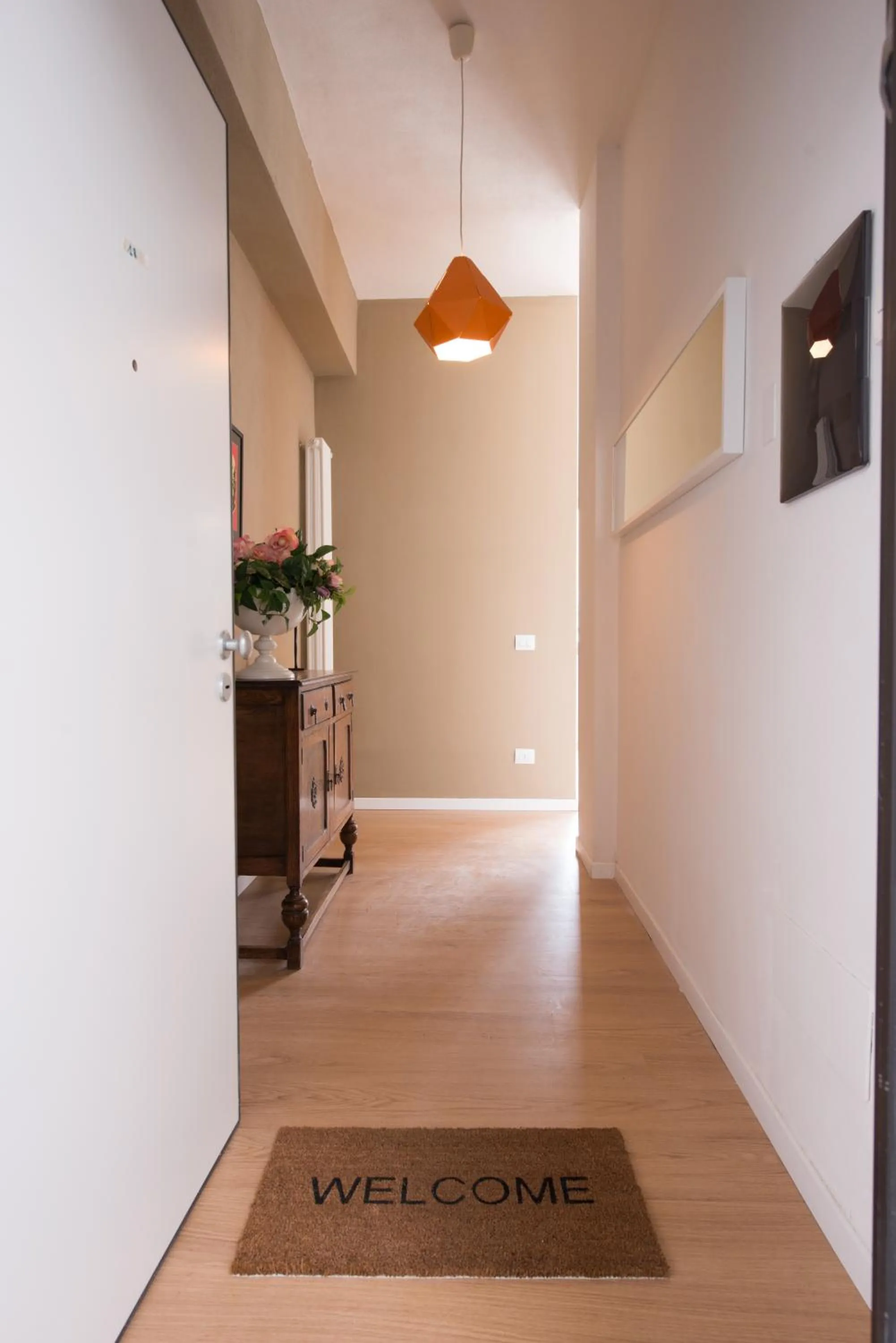 Photo of the whole room in Levante Residence