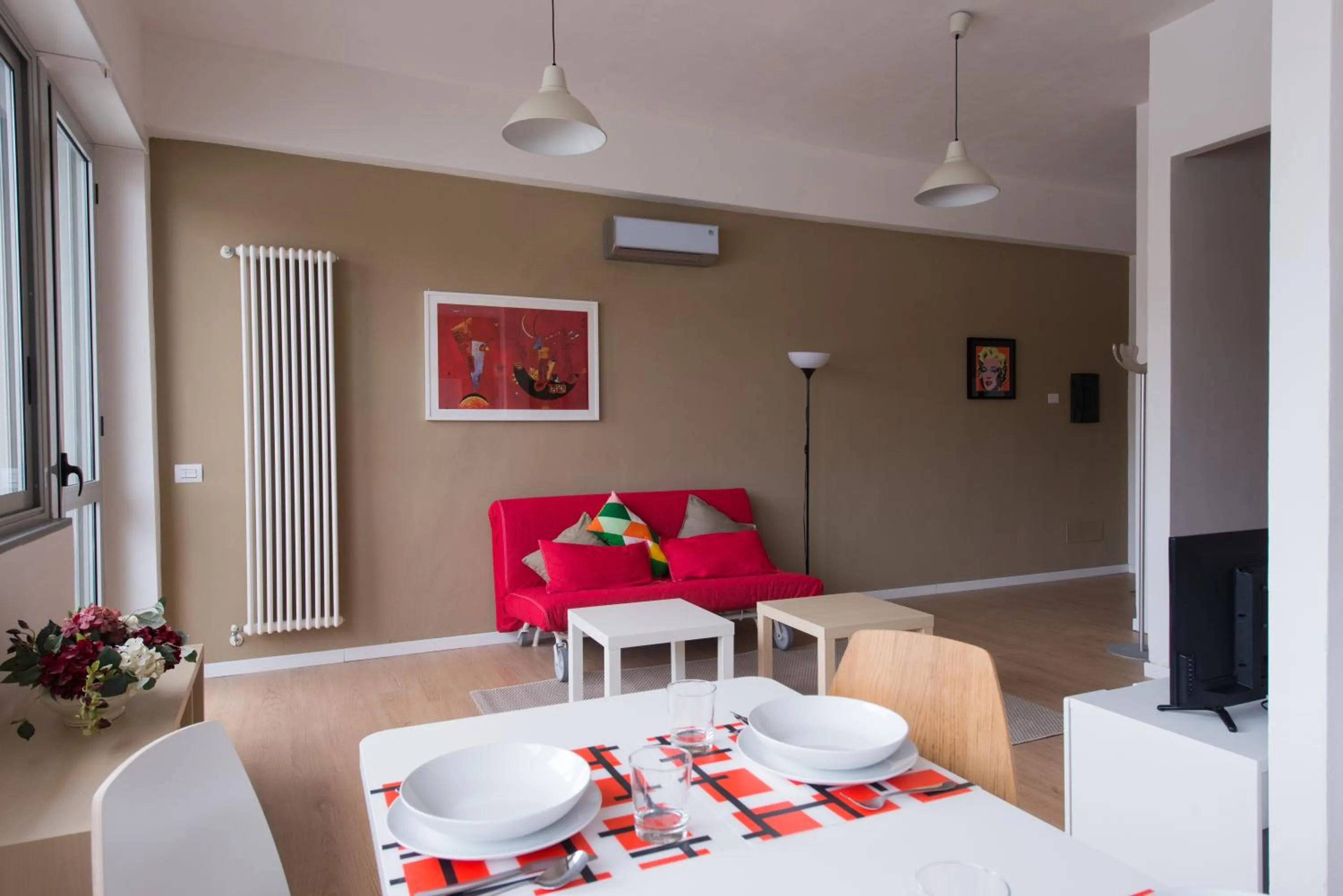 Photo of the whole room in Levante Residence