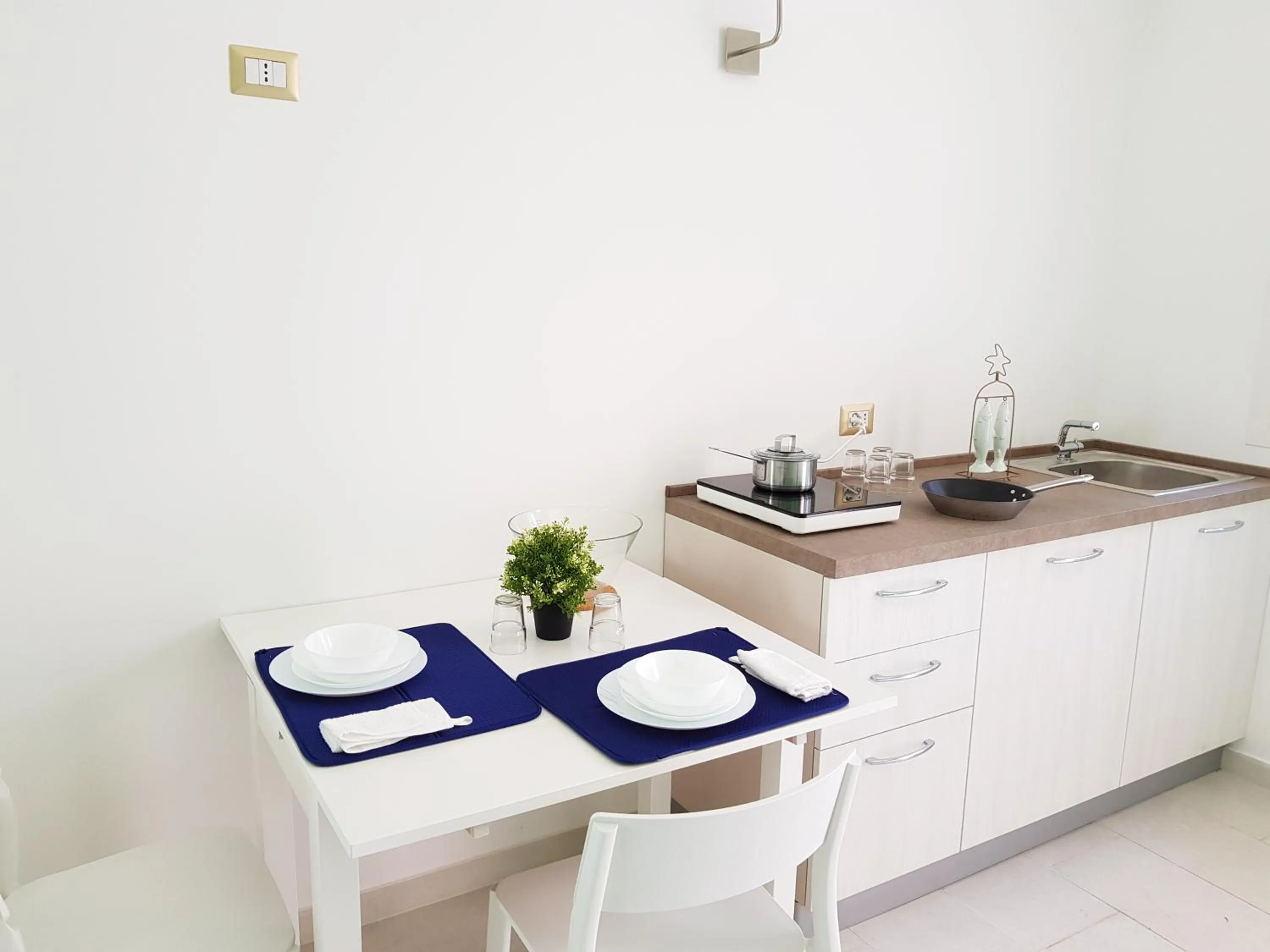 Dining area in Isola Charm B&B - Pool & Nature Stay