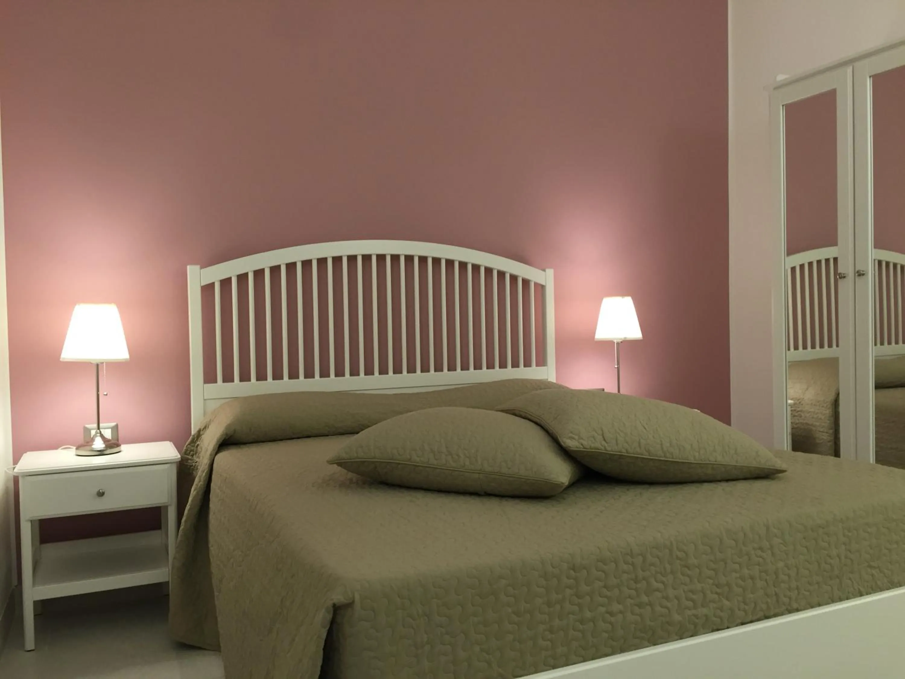 Bedroom, Bed in Isola Charm B&B - Pool & Nature Stay