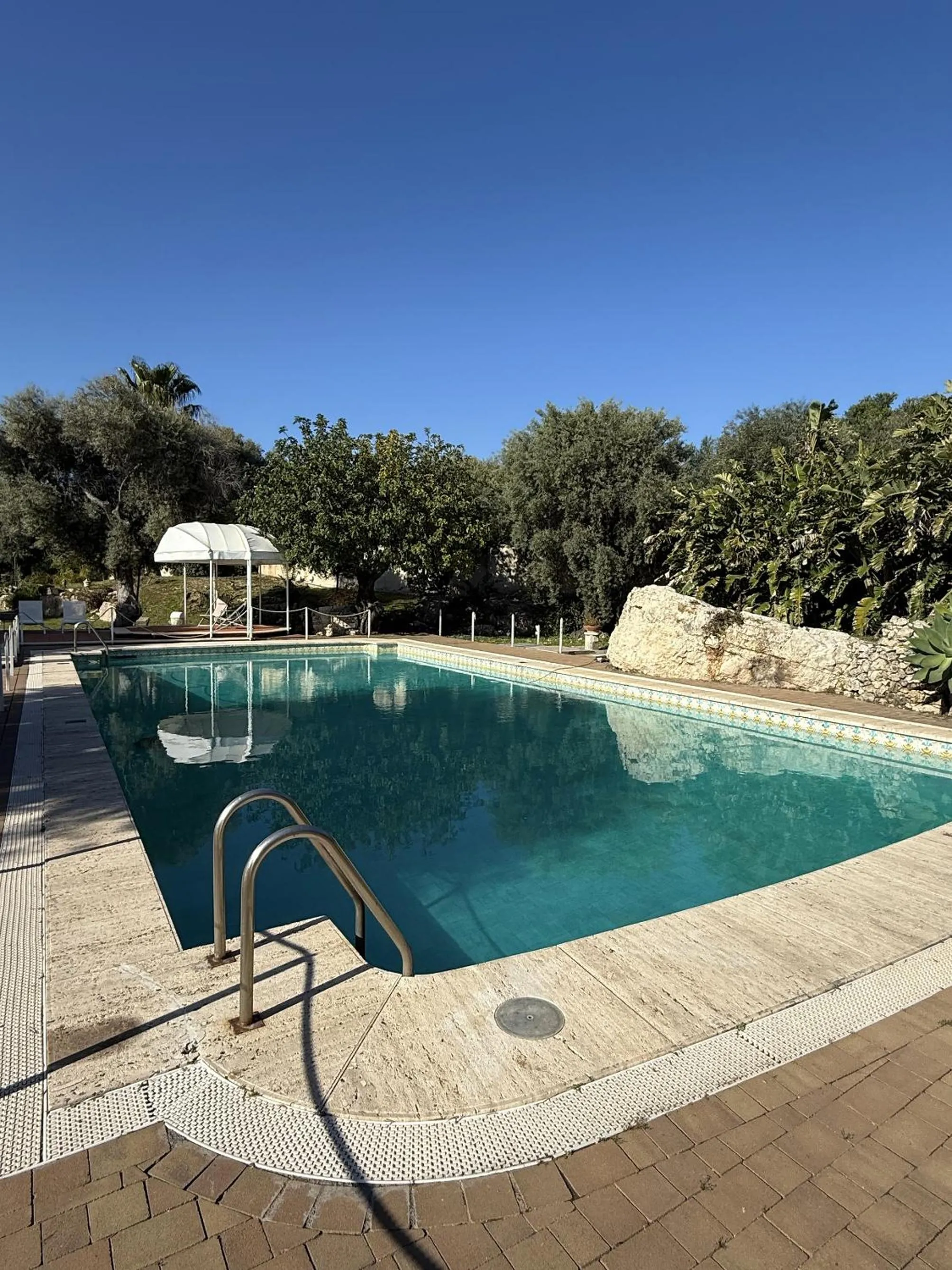 Day in Isola Charm B&B - Pool & Nature Stay