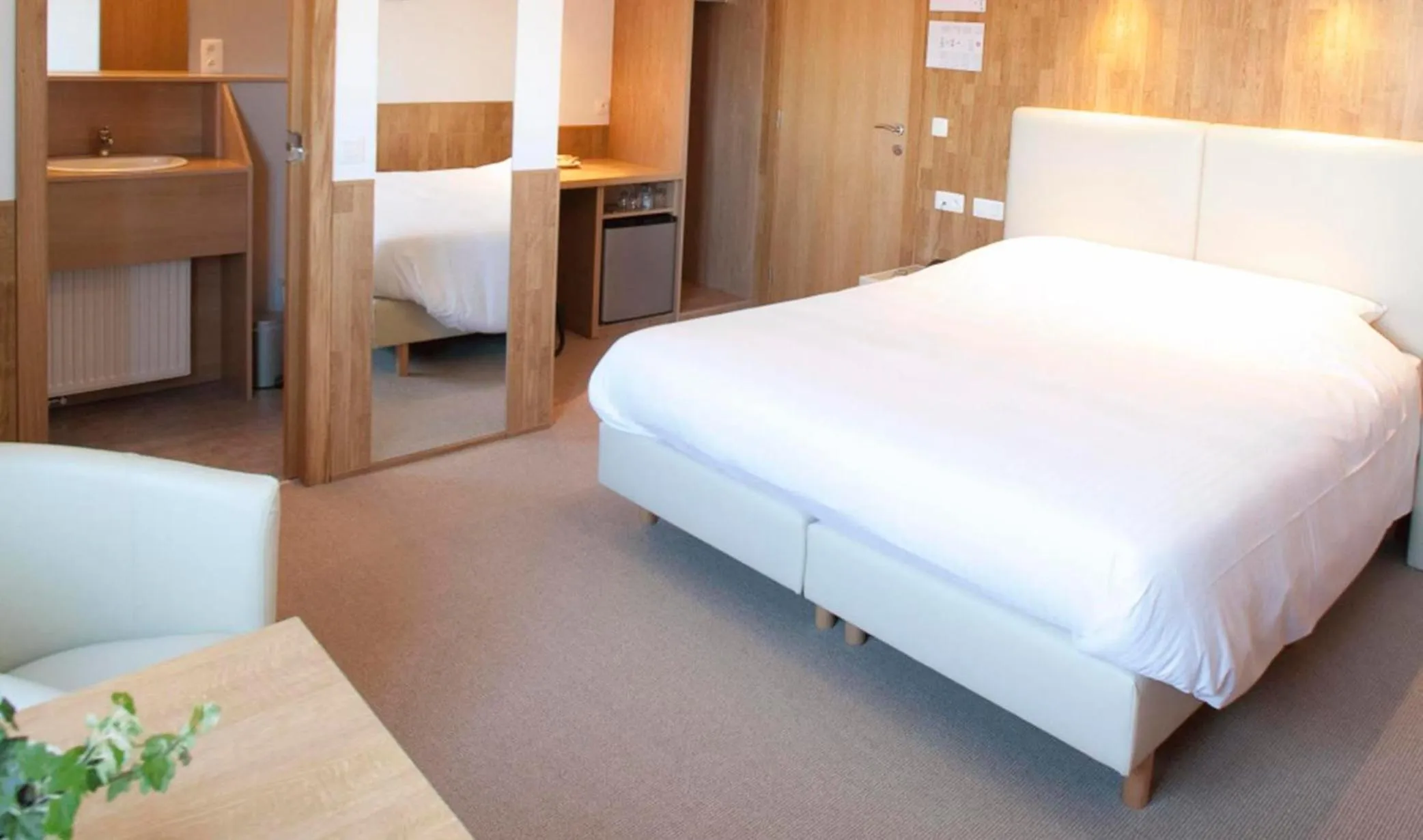 Bed in Hotel Chamdor