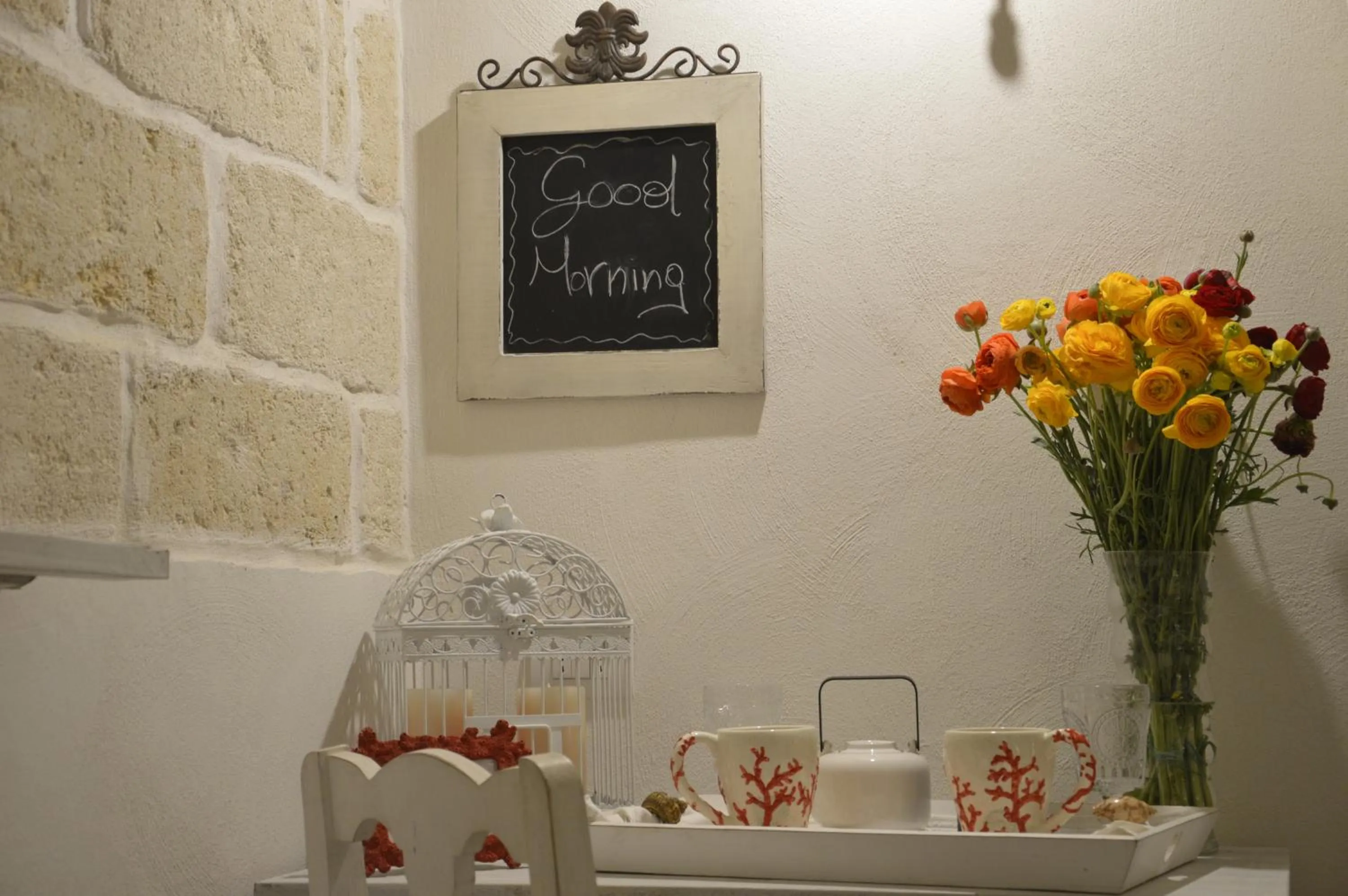 Coffee/tea facilities, Restaurant/Places to Eat in Mar