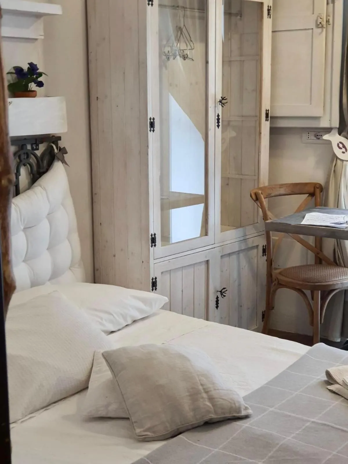 Bed in Marè Rooms Bari old town center