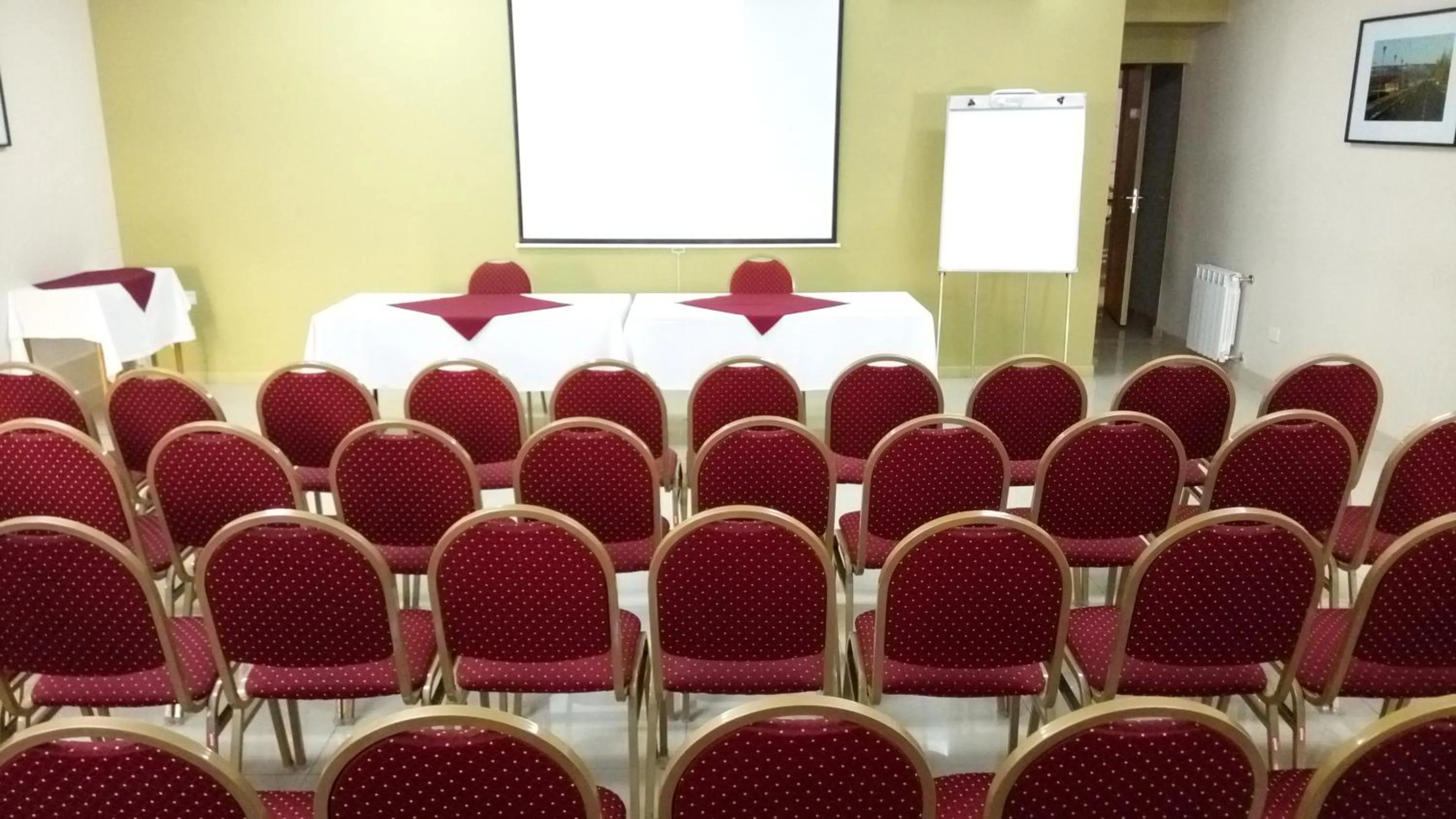 Meeting/conference room in Estepa Hotel