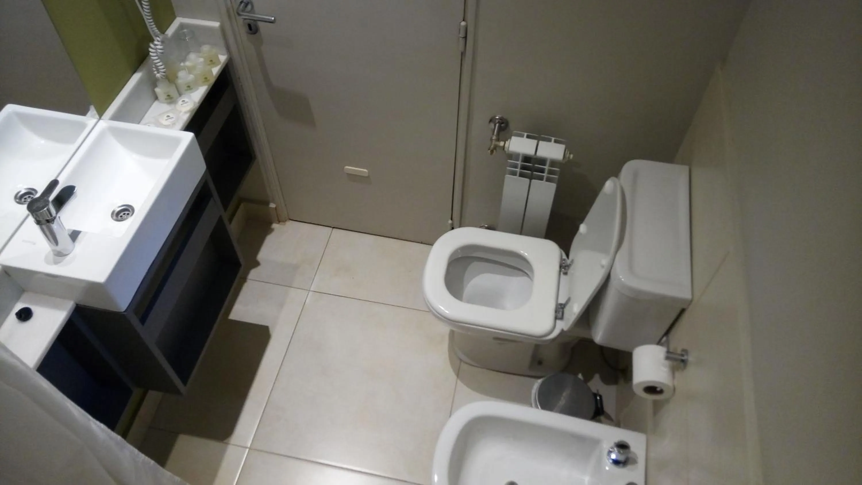 Bathroom in Estepa Hotel