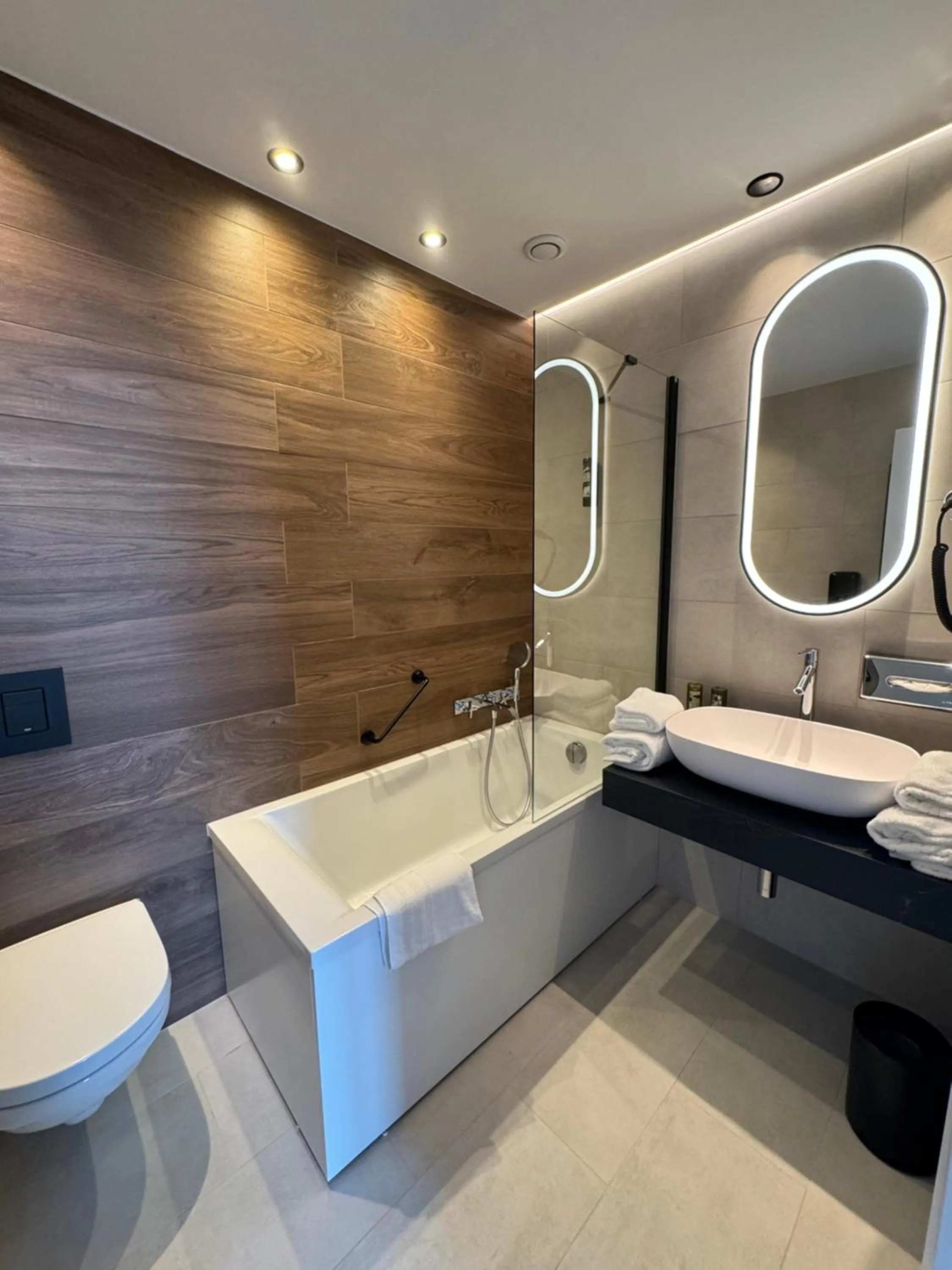 Bathroom in Castel de Pont-a-Lesse