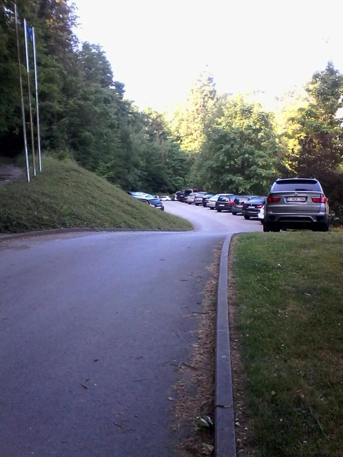 Parking in Castel de Pont-a-Lesse