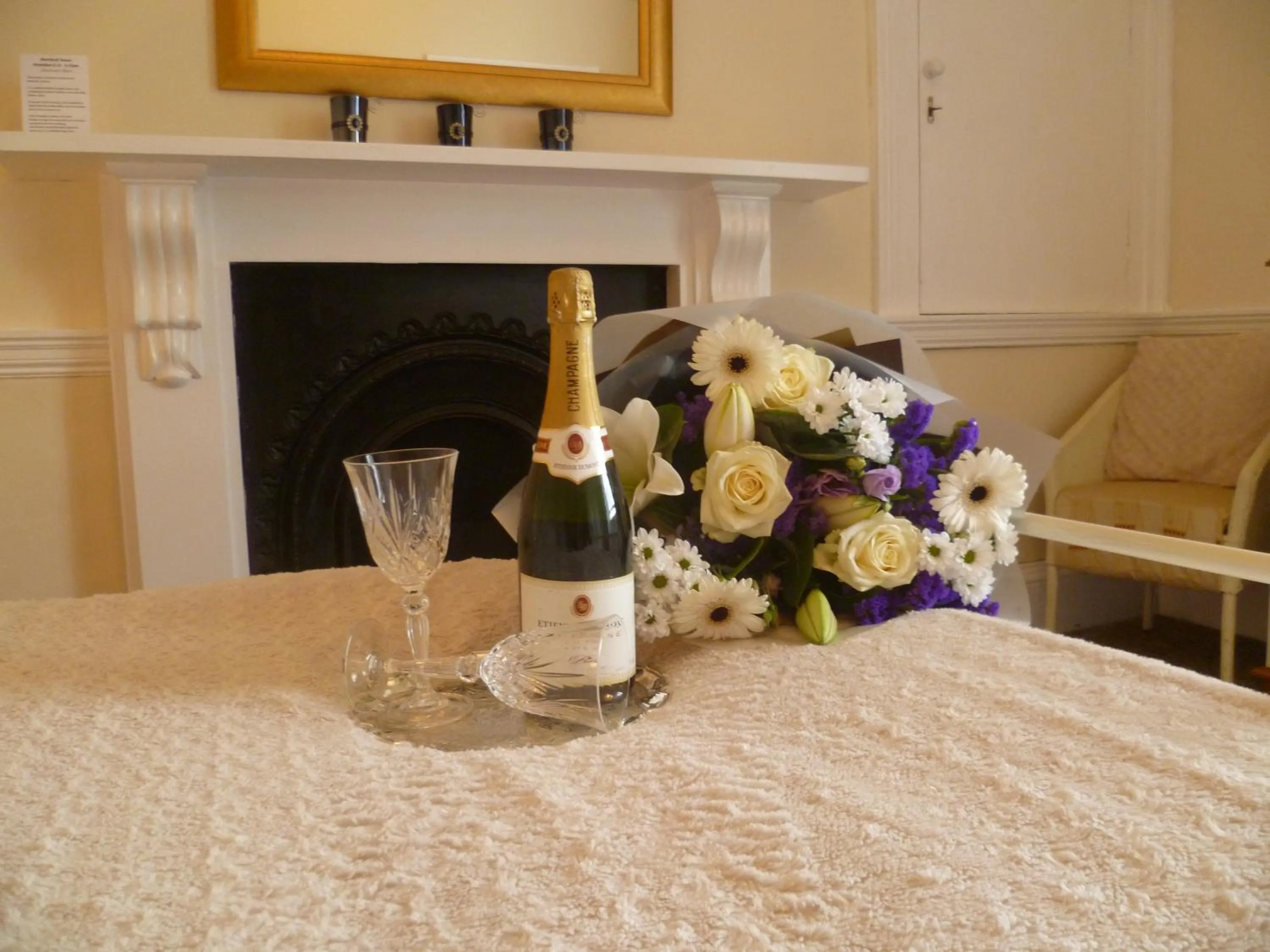 Decorative detail, Bed in Aberllynfi Riverside Guest House