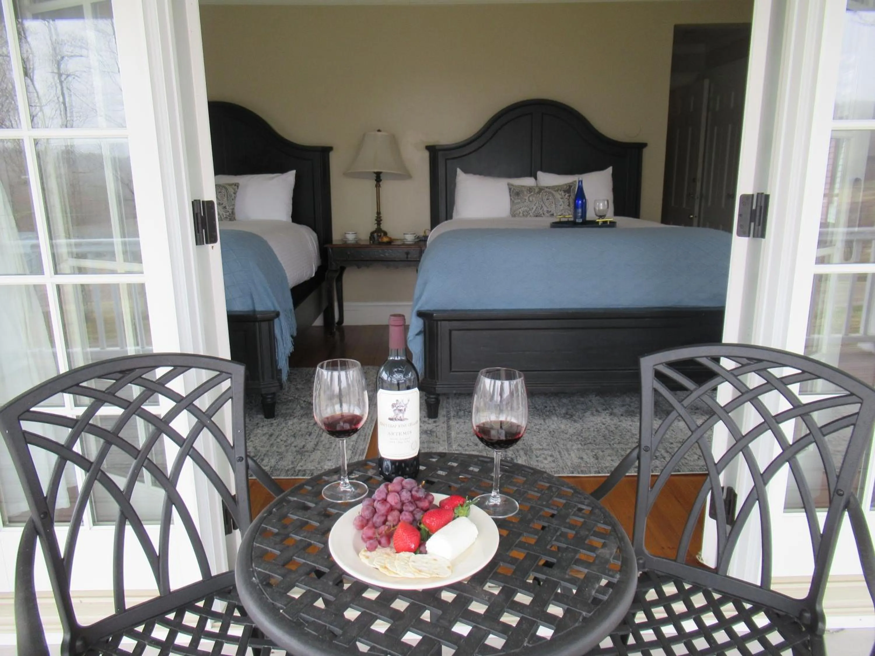 Bed in The White House Inn