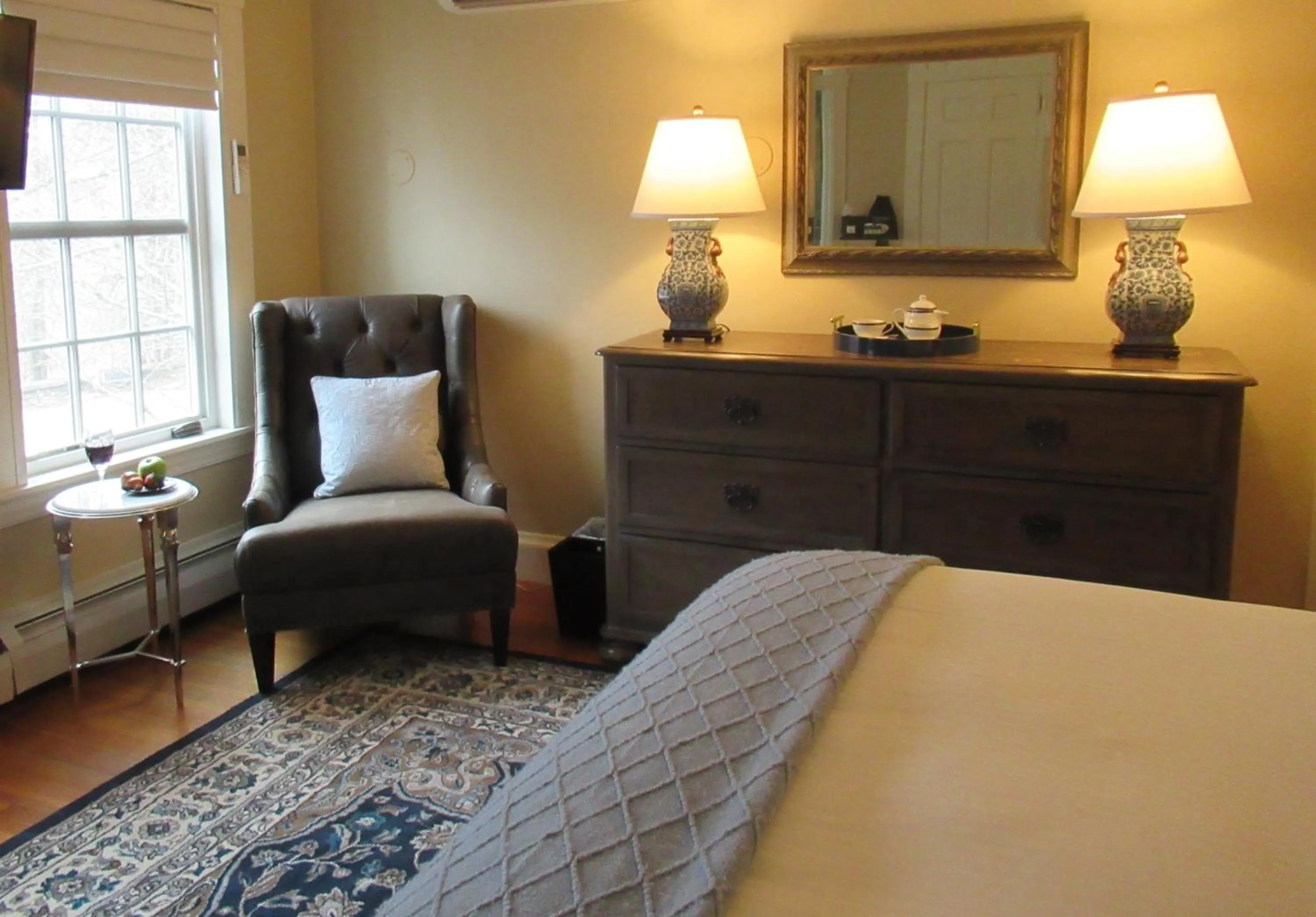 Bed in The White House Inn