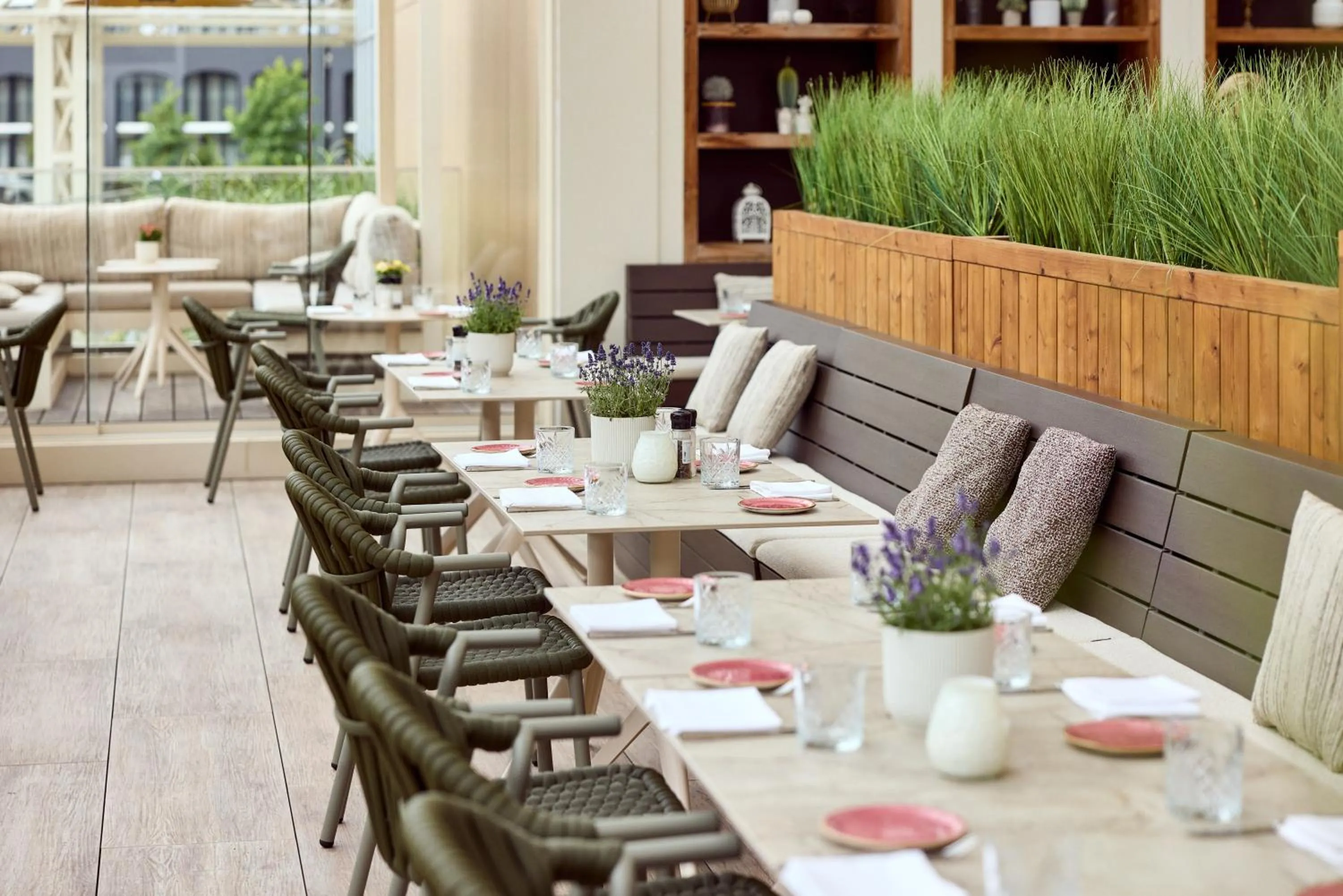 Restaurant/places to eat in Van der Valk Hotel Beveren