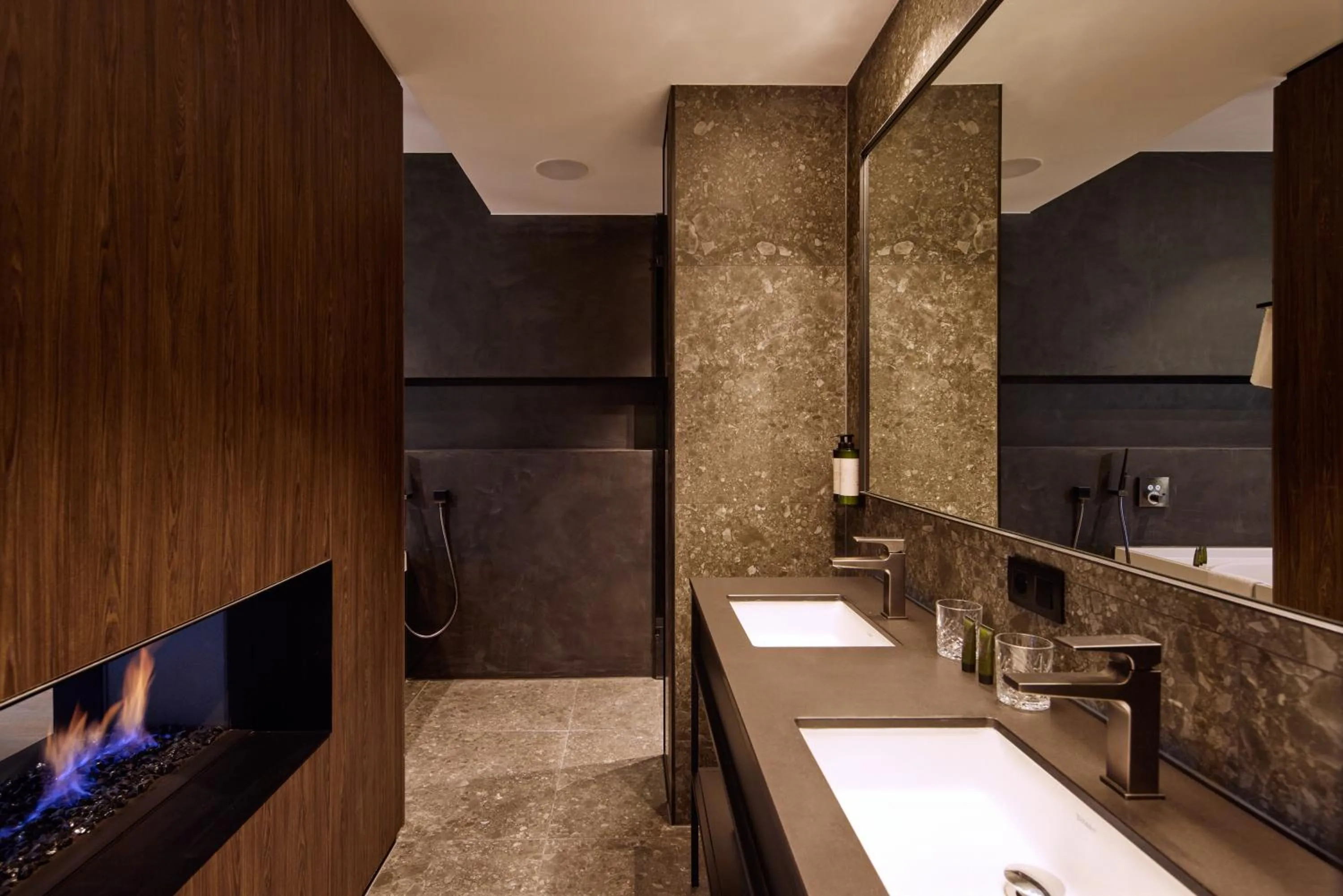 Bathroom in Van der Valk Hotel Beveren