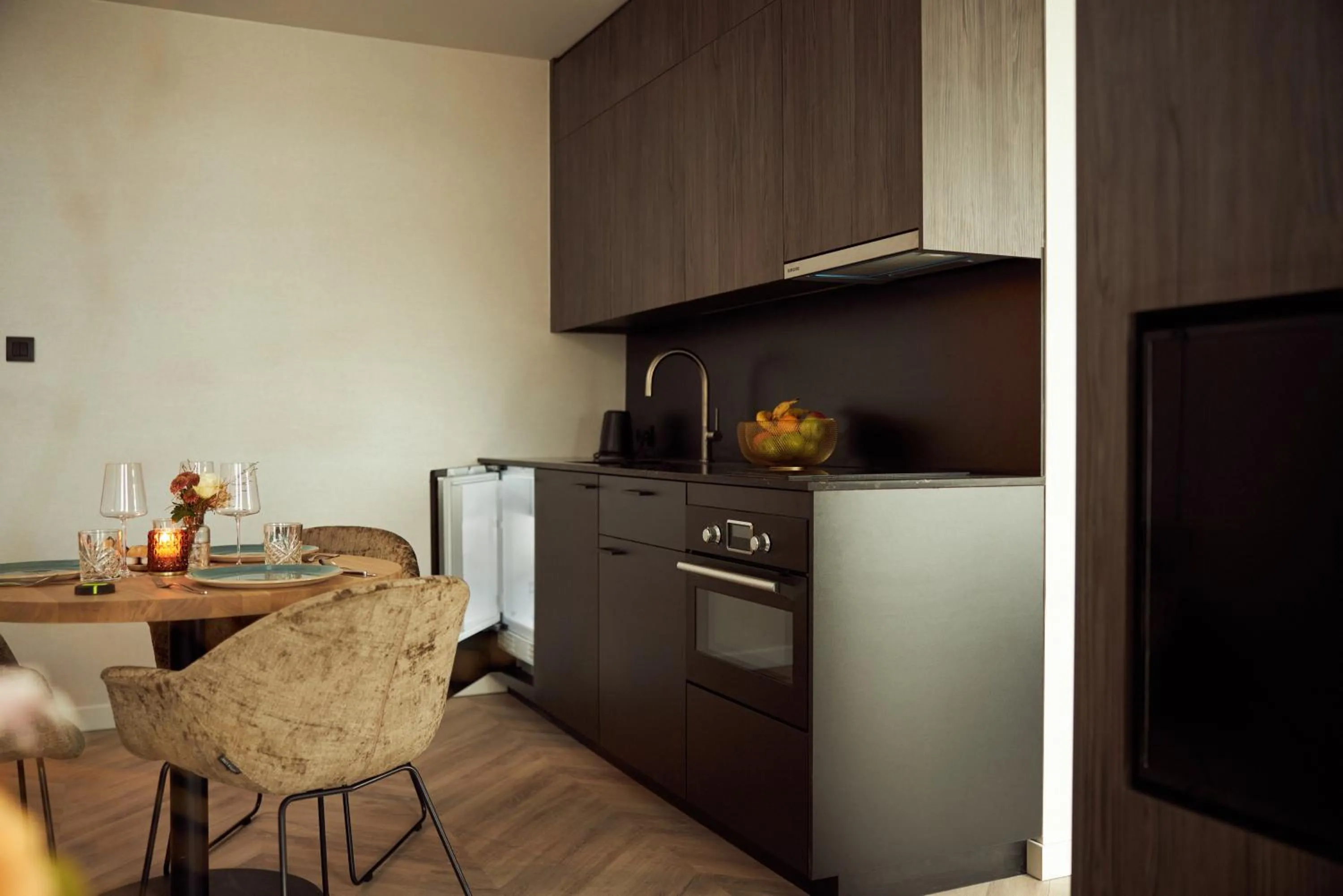 Kitchen or kitchenette in Van der Valk Hotel Beveren