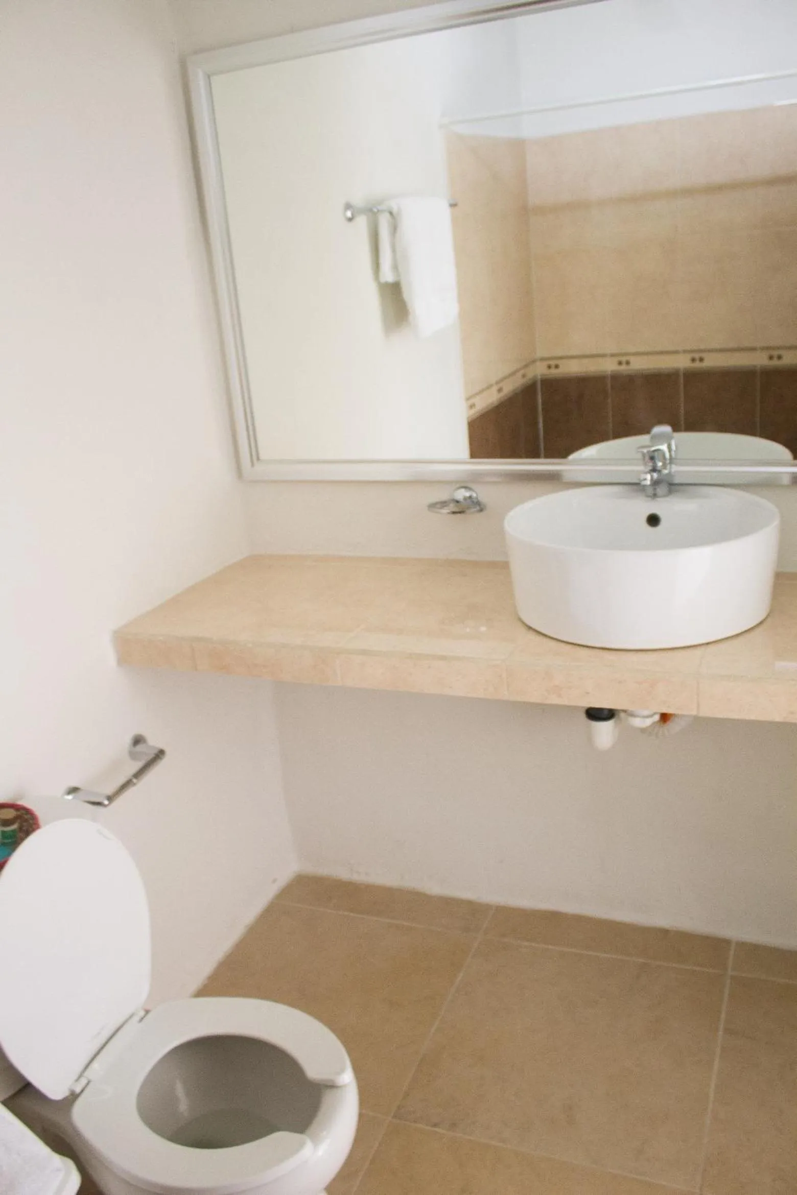 Bathroom in Rosvel Hotel