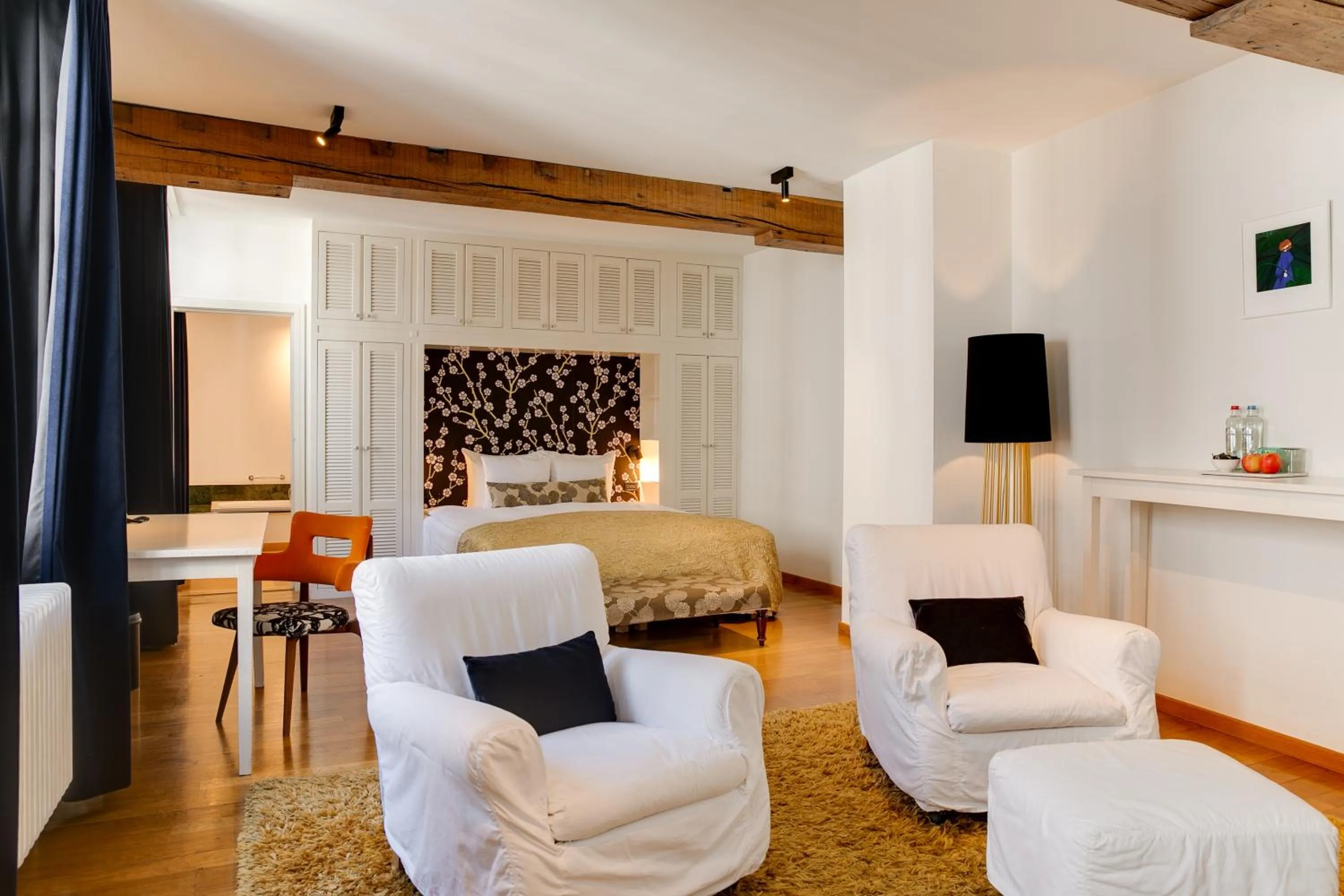 Bed in Hotel De Witte Lelie -Small Luxury Hotels of the World