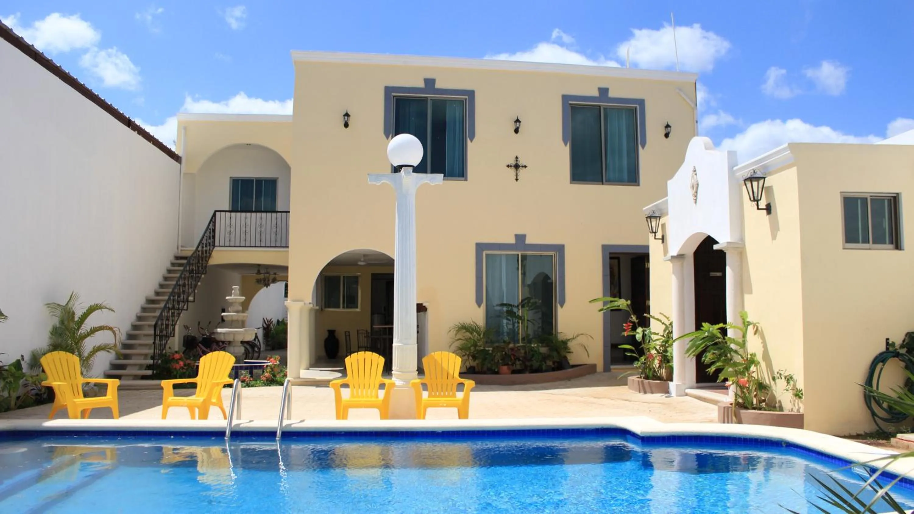 Pool view in Hotel Hacienda Margot