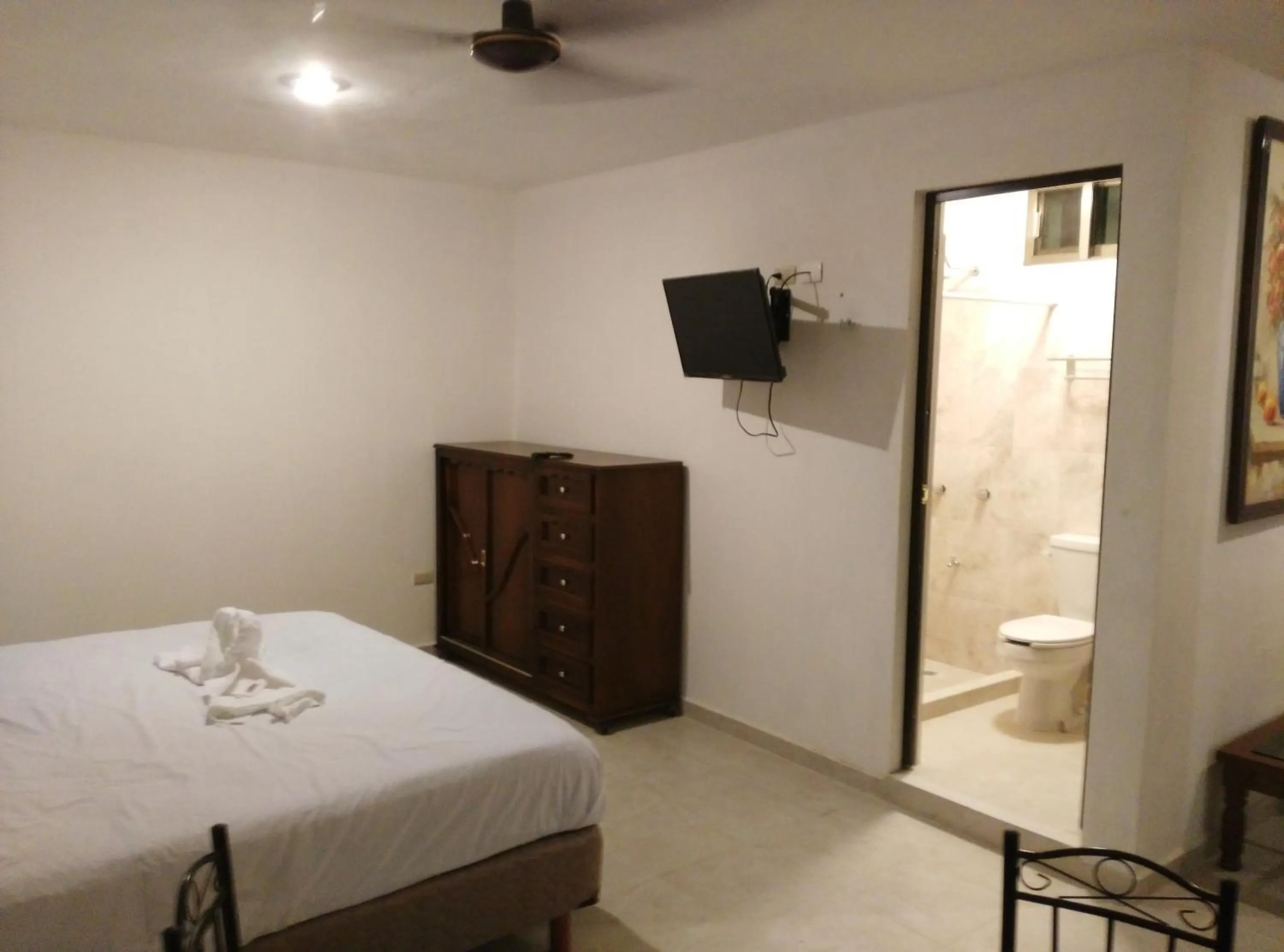 Bedroom, Bed in Hotel Hacienda Margot