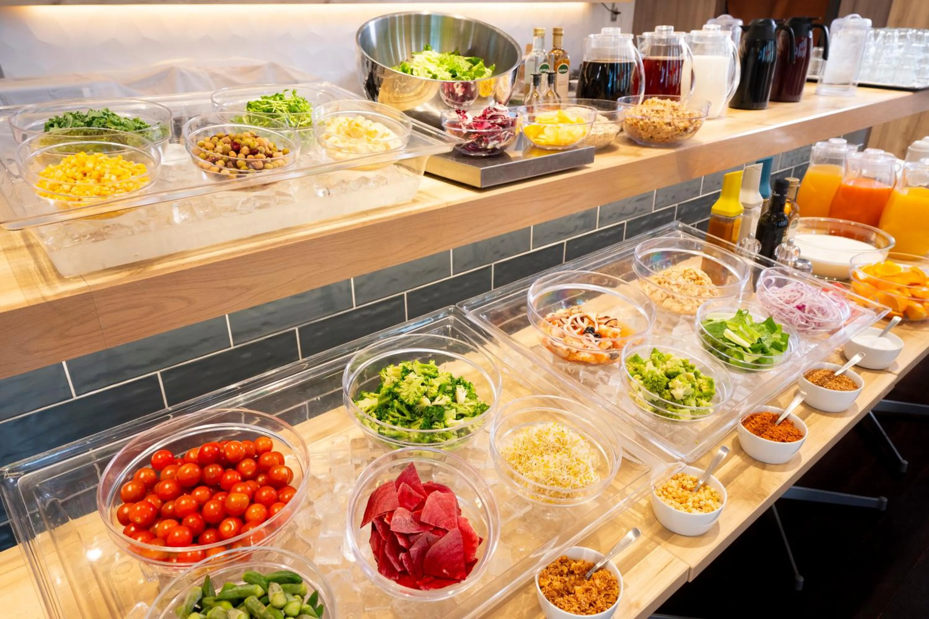 Restaurant/places to eat in Hotel Mystays Premier Akasaka