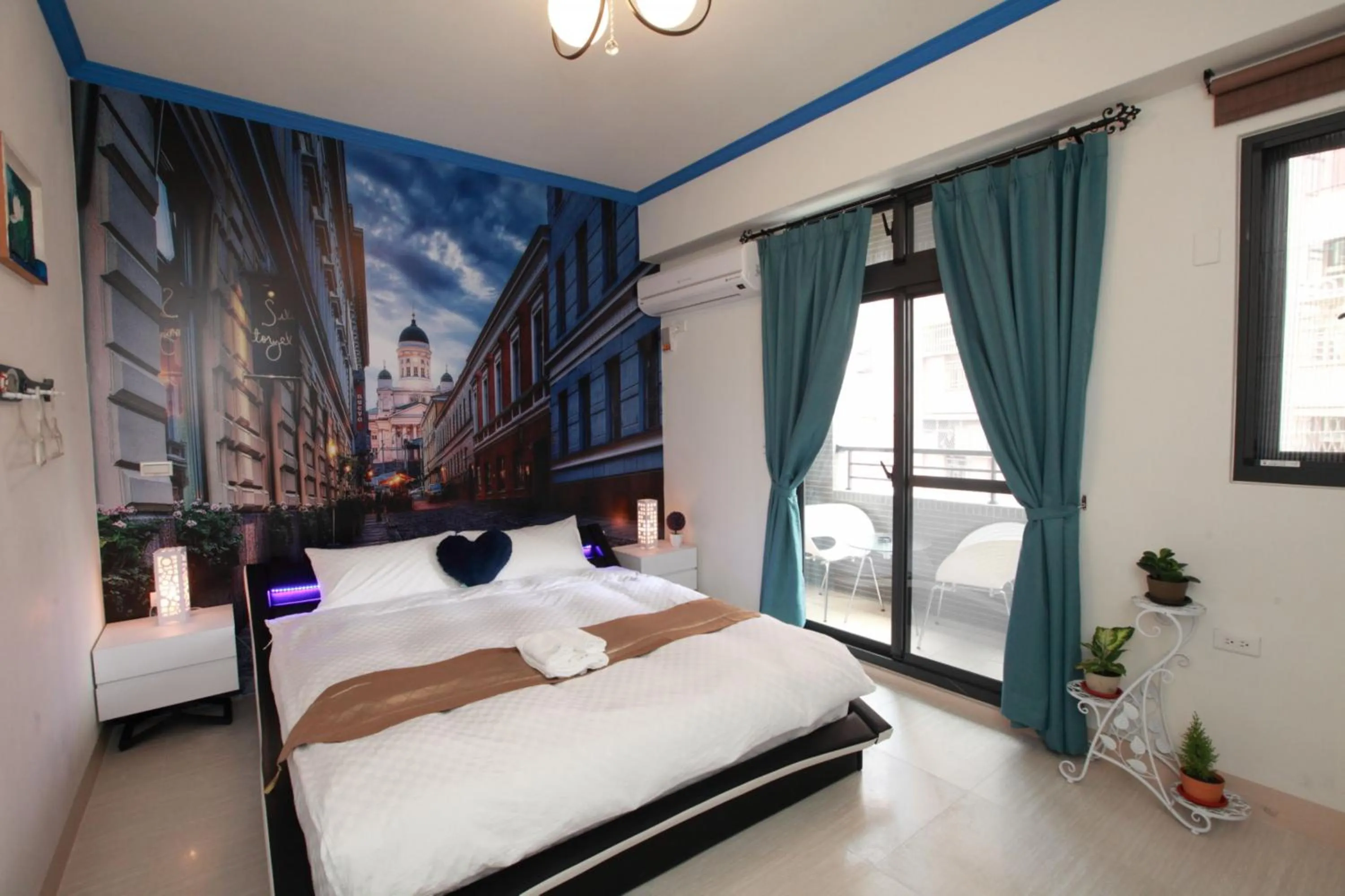 bunk bed, Bed in INg Hostel