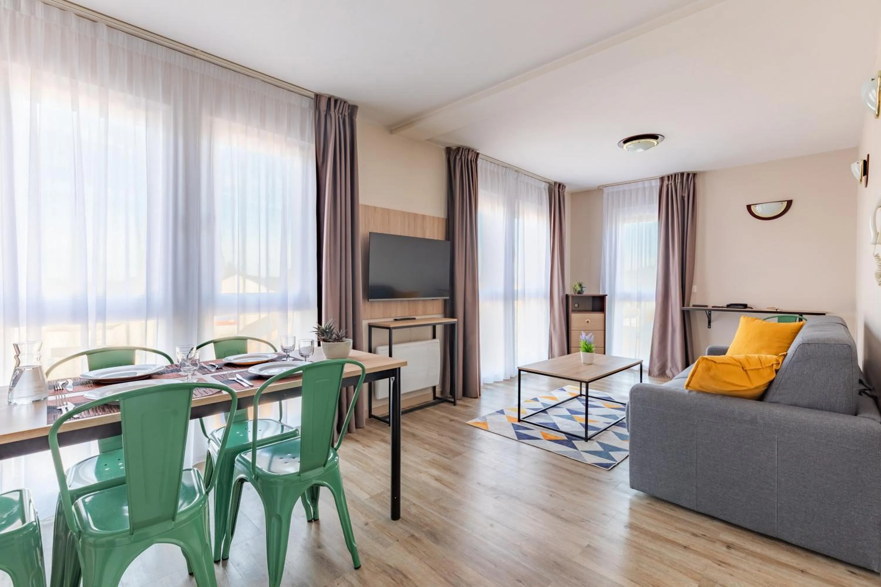 TV and multimedia in Appart'City Classic Arlon - Porte du Luxembourg