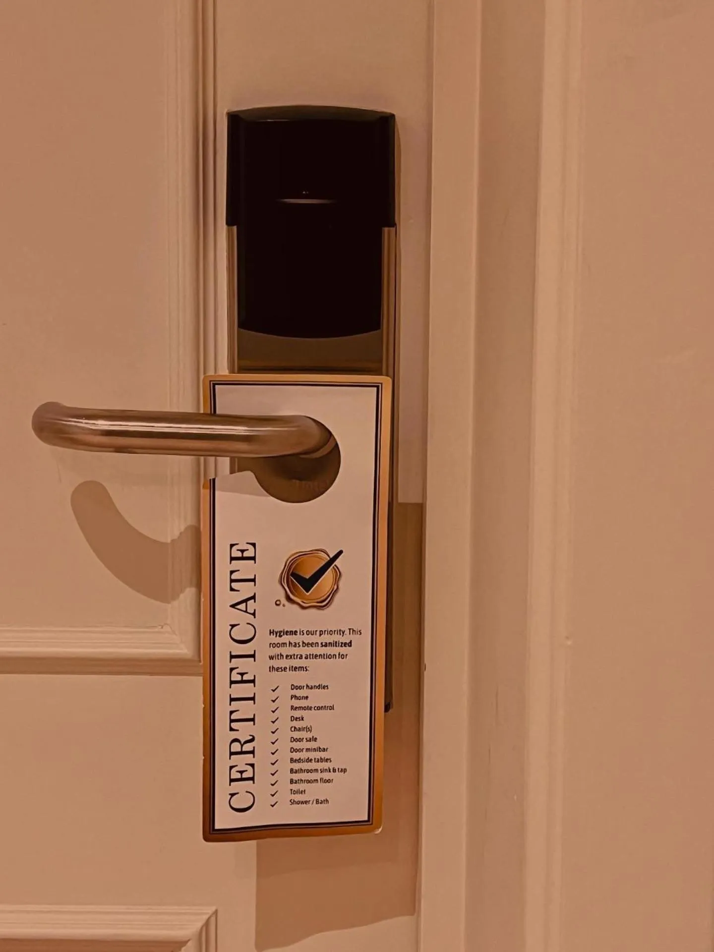 Text overlay in Hotel Royal Astrid